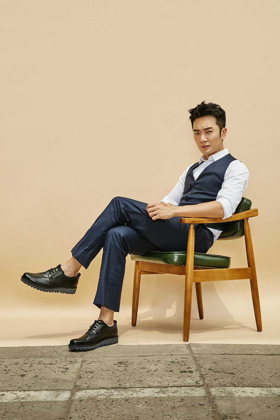 陆思宇:水瓶座就是不拘一格多才多艺_高清图集_新浪网