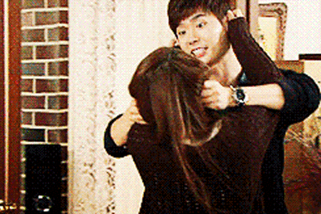 住一起就掐的7大“怨偶”星座组合