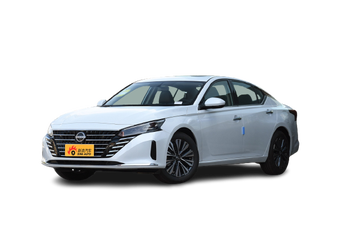 C位出道，走心推荐，丰田凯美瑞全国新车12.69万起