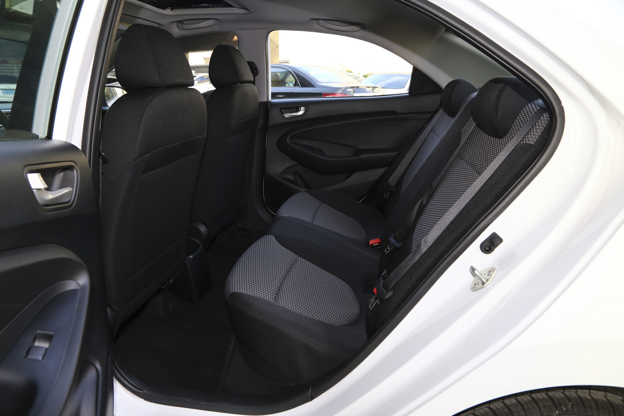 口碑分析 空间评分对比 瑞纳 4.12分 空间评分 4.68分