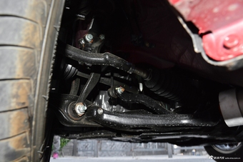 新款奔腾B50对比新款纳5 哪款动力更强劲？