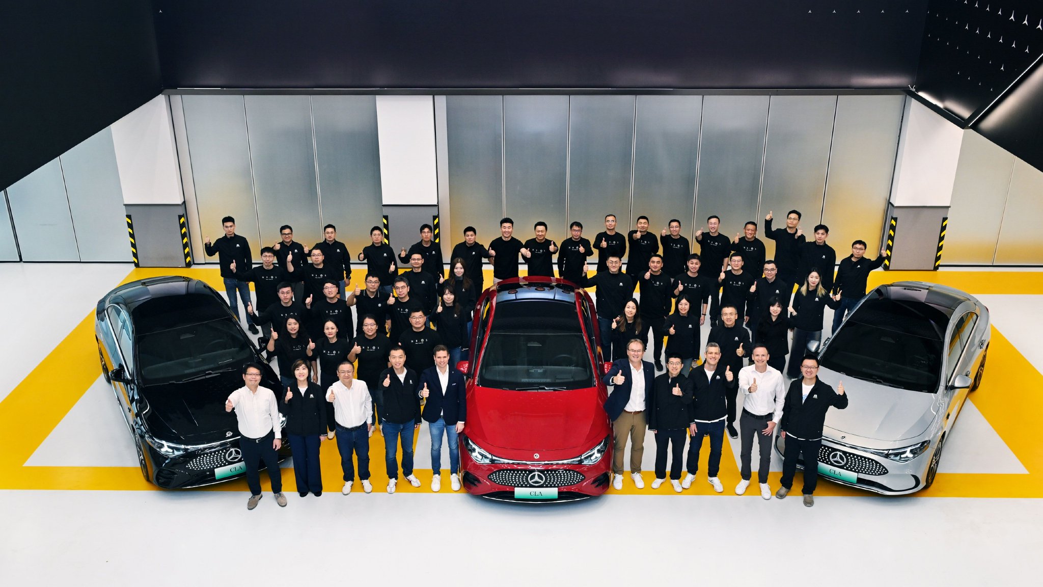 奔驰与Momenta联合研发智能辅助驾驶 首车CLA今秋上市