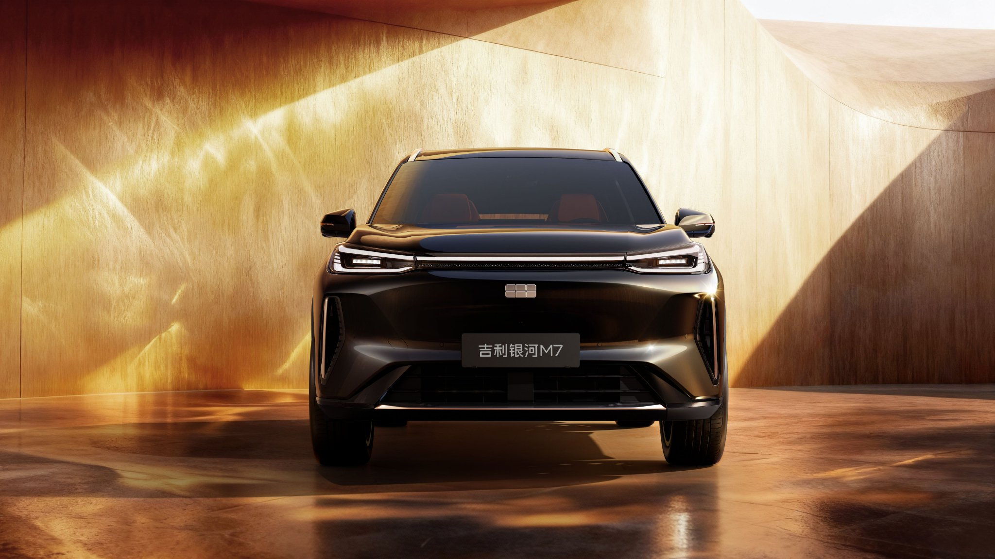 定位中级电混SUV 吉利银河M7全球首秀