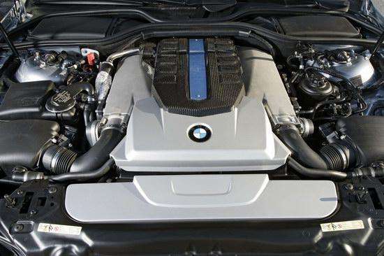 BMW Hydrogen 7 氢燃料 V12 内燃机