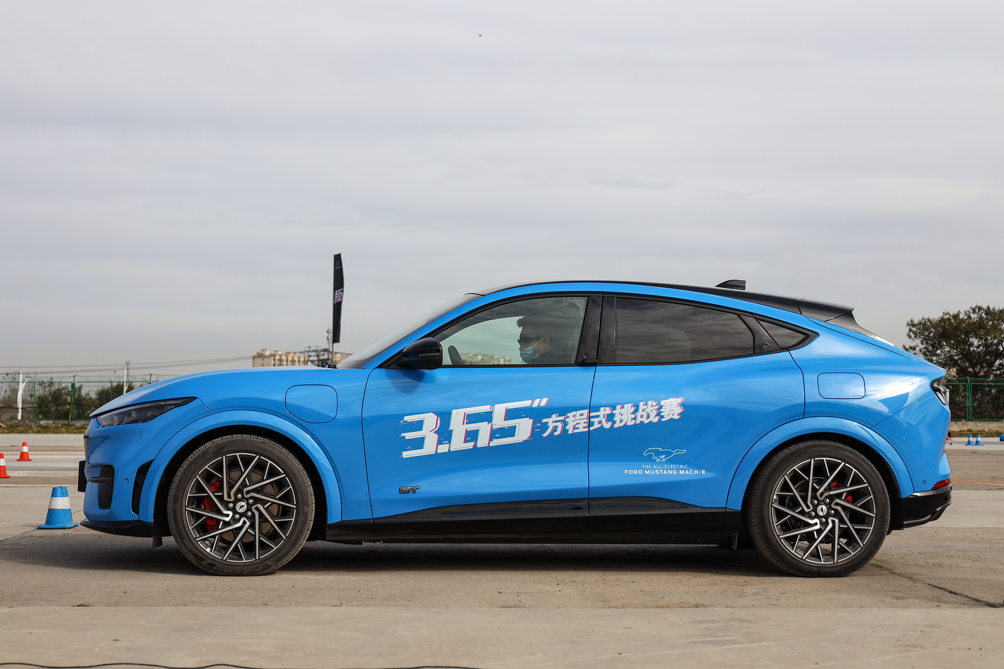 需要驾驶技巧 国产福特Mustang Mach-E 极限操控怎么样？