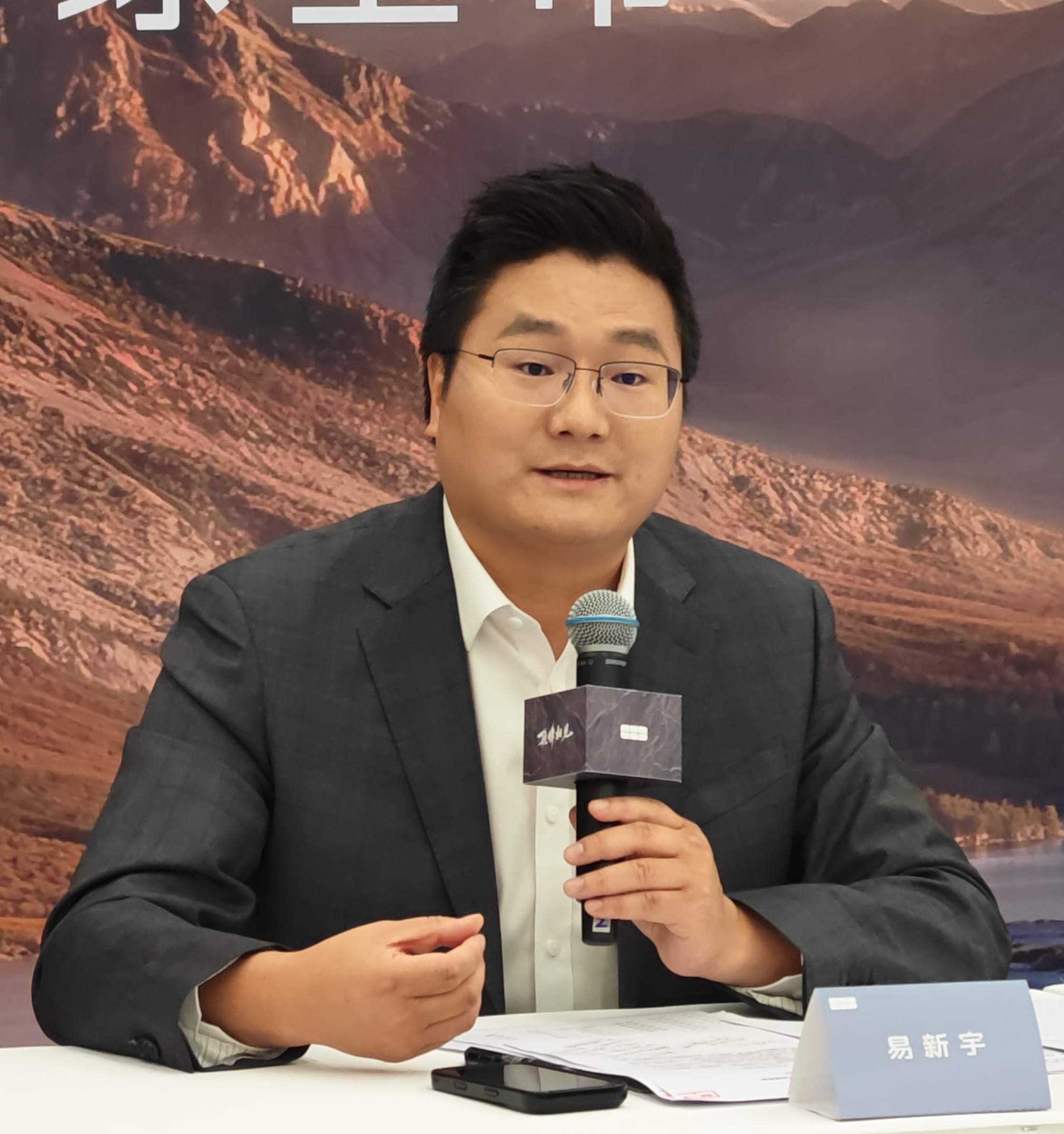 吉利整车研究院院长 易新宇