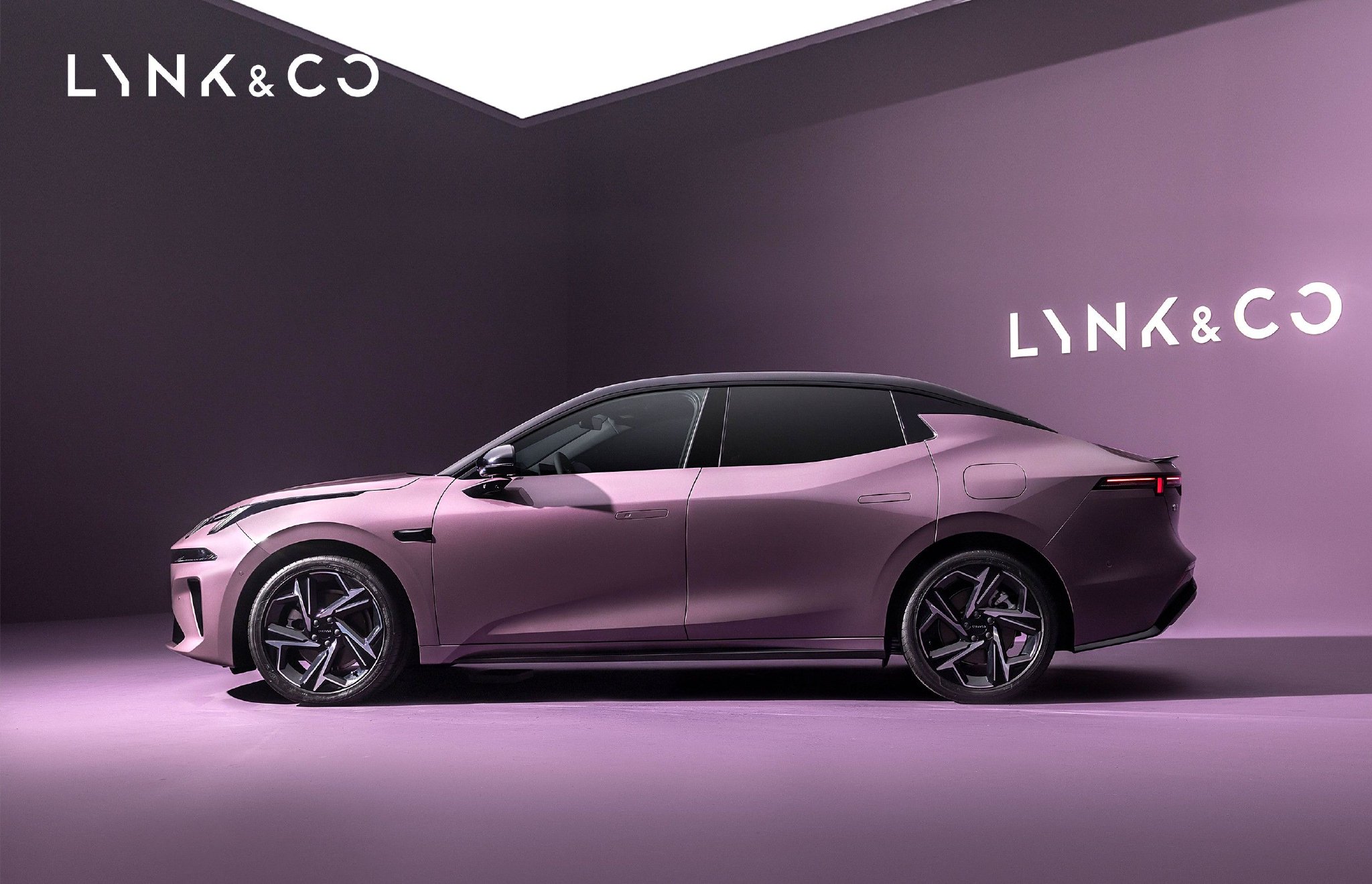 全新领克07 EM-P上市 限时价13.98-15.98万元