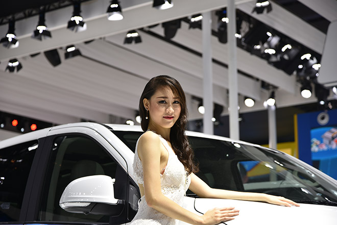 长腿田田带你逛车展！好车全部都在这！