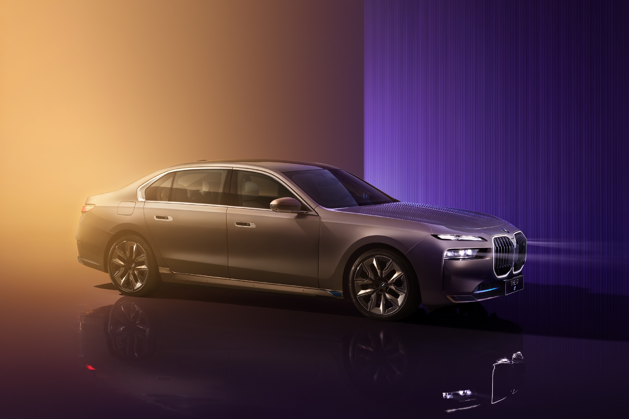 科技革新 BMW 全新7系与创新纯电动i7发布