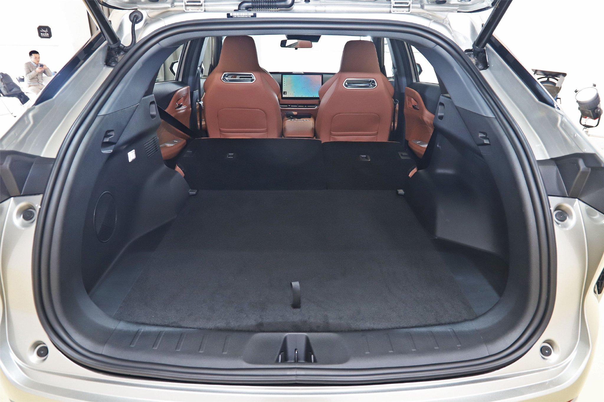 智能交互功能强大 静态体验长安UNI-Z