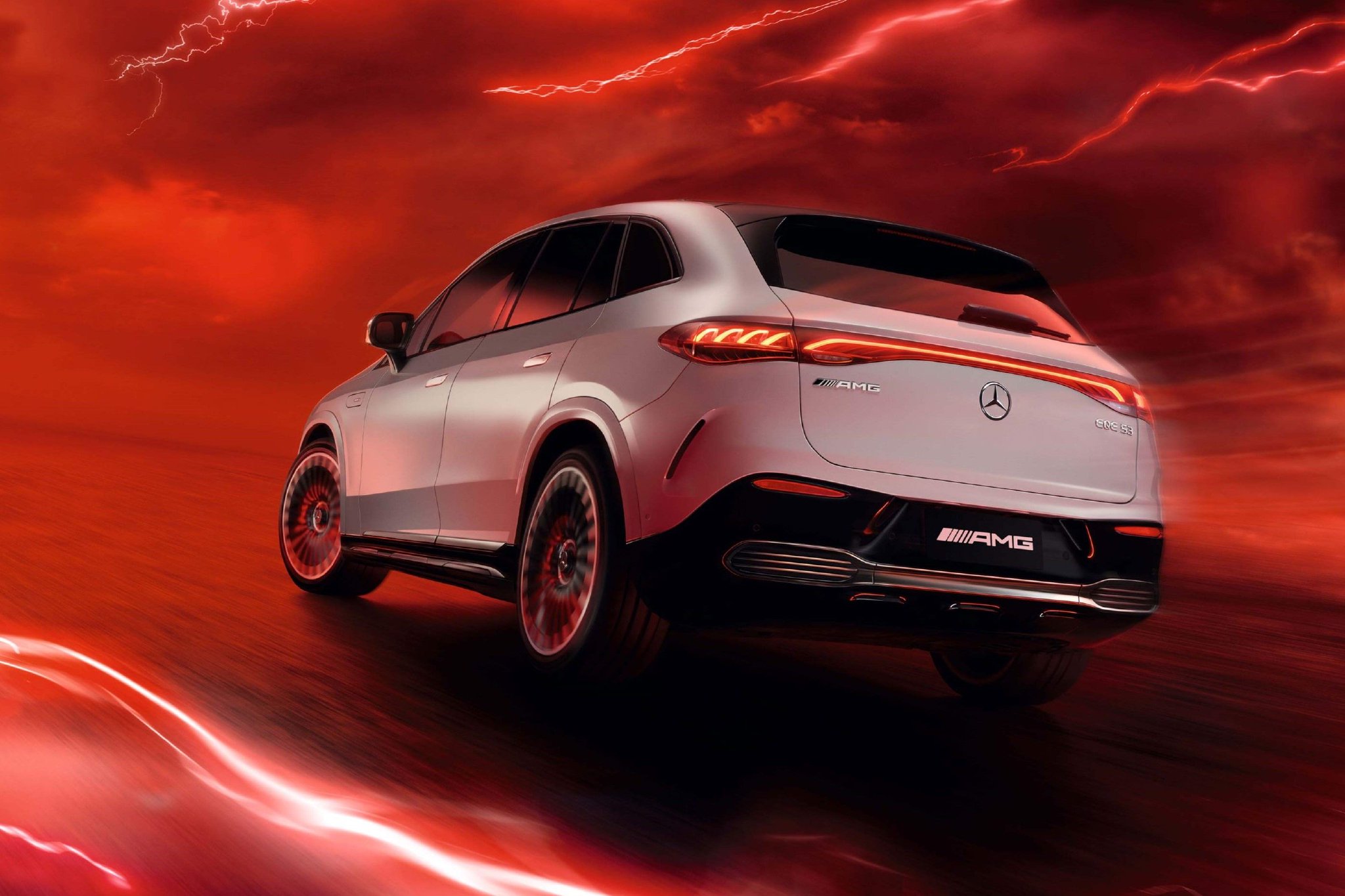 2024成都车展:梅赛德斯-AMG EQE 53 4MATIC+纯电SUV上市