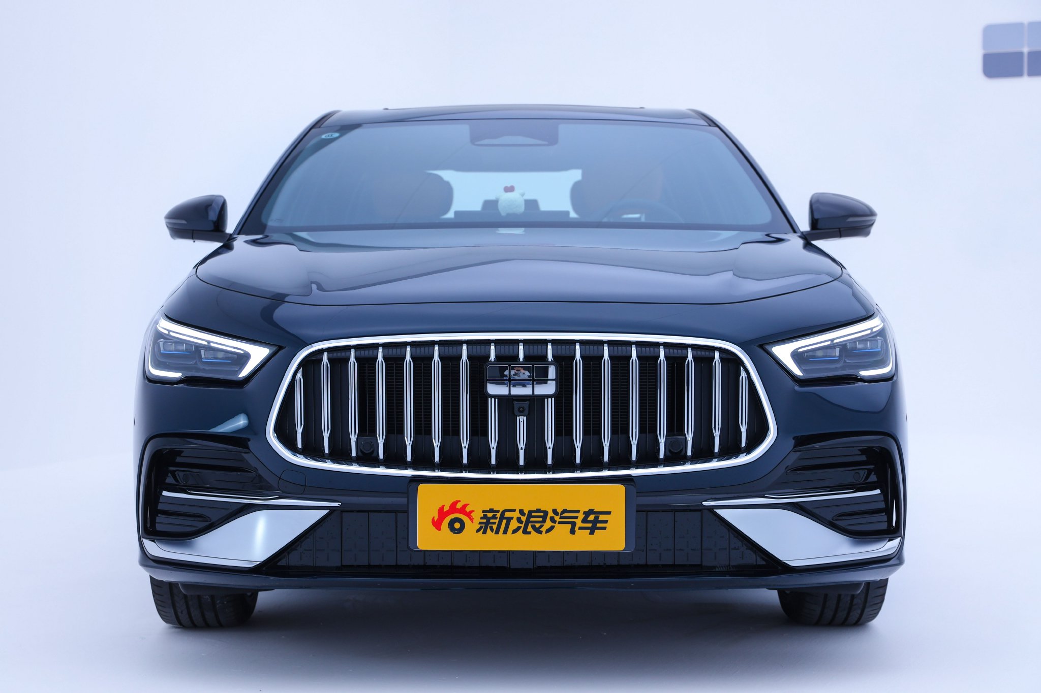 人民的7系来了 静态体验吉利银河星耀7