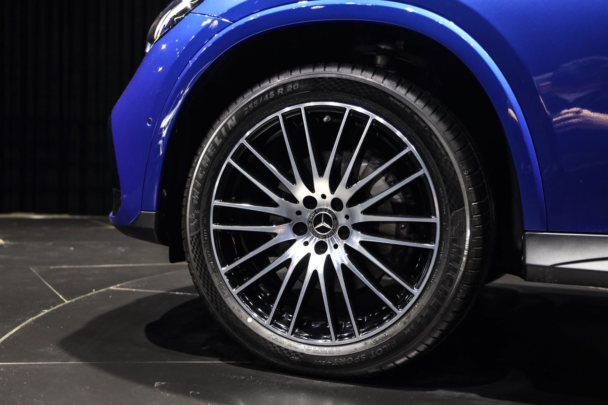 内外皆焕新 静态体验北京奔驰长轴距GLC SUV