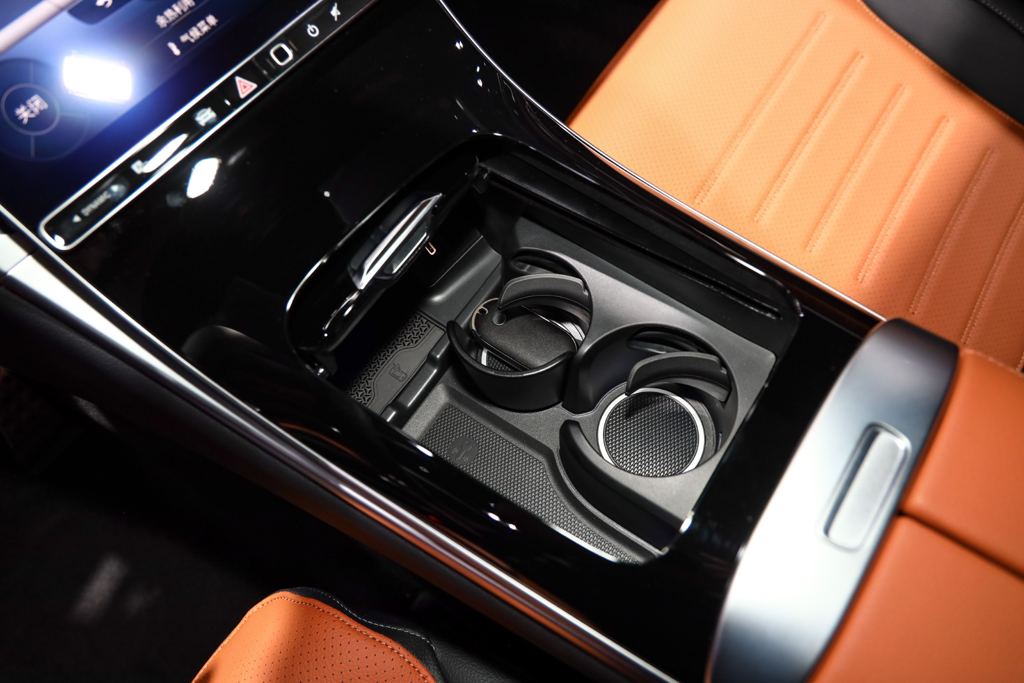 内外皆焕新 静态体验北京奔驰长轴距GLC SUV