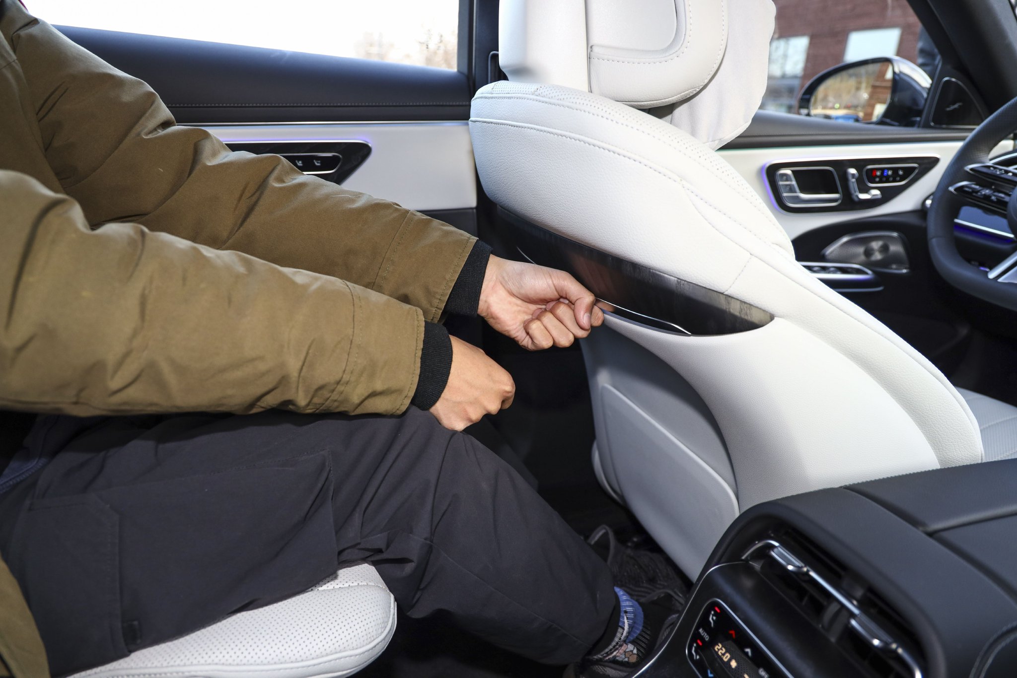 模特身高180cm 后排腿部空间阔绰