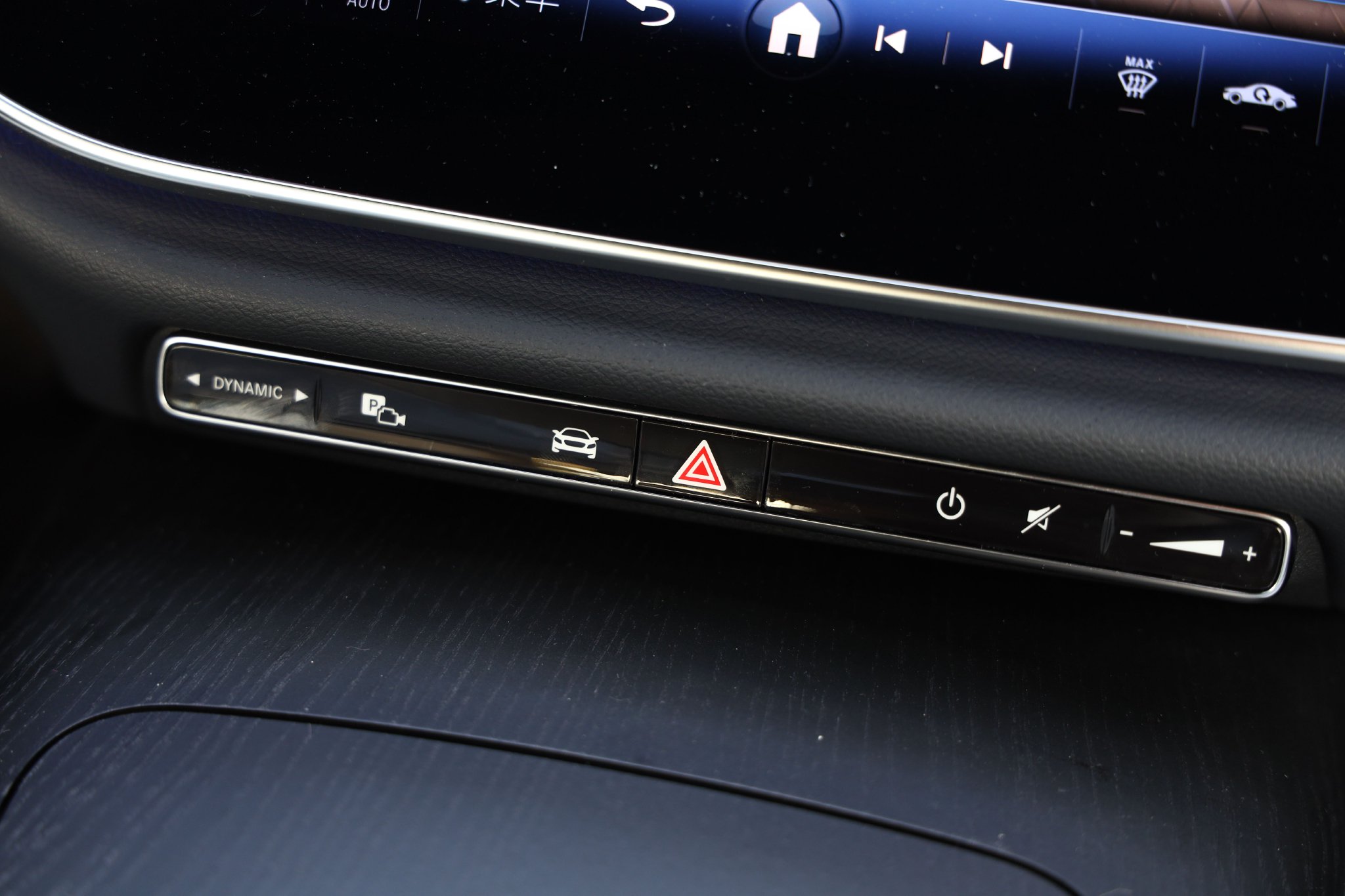 E往无前 试驾全新梅赛德斯-奔驰长轴距E级车