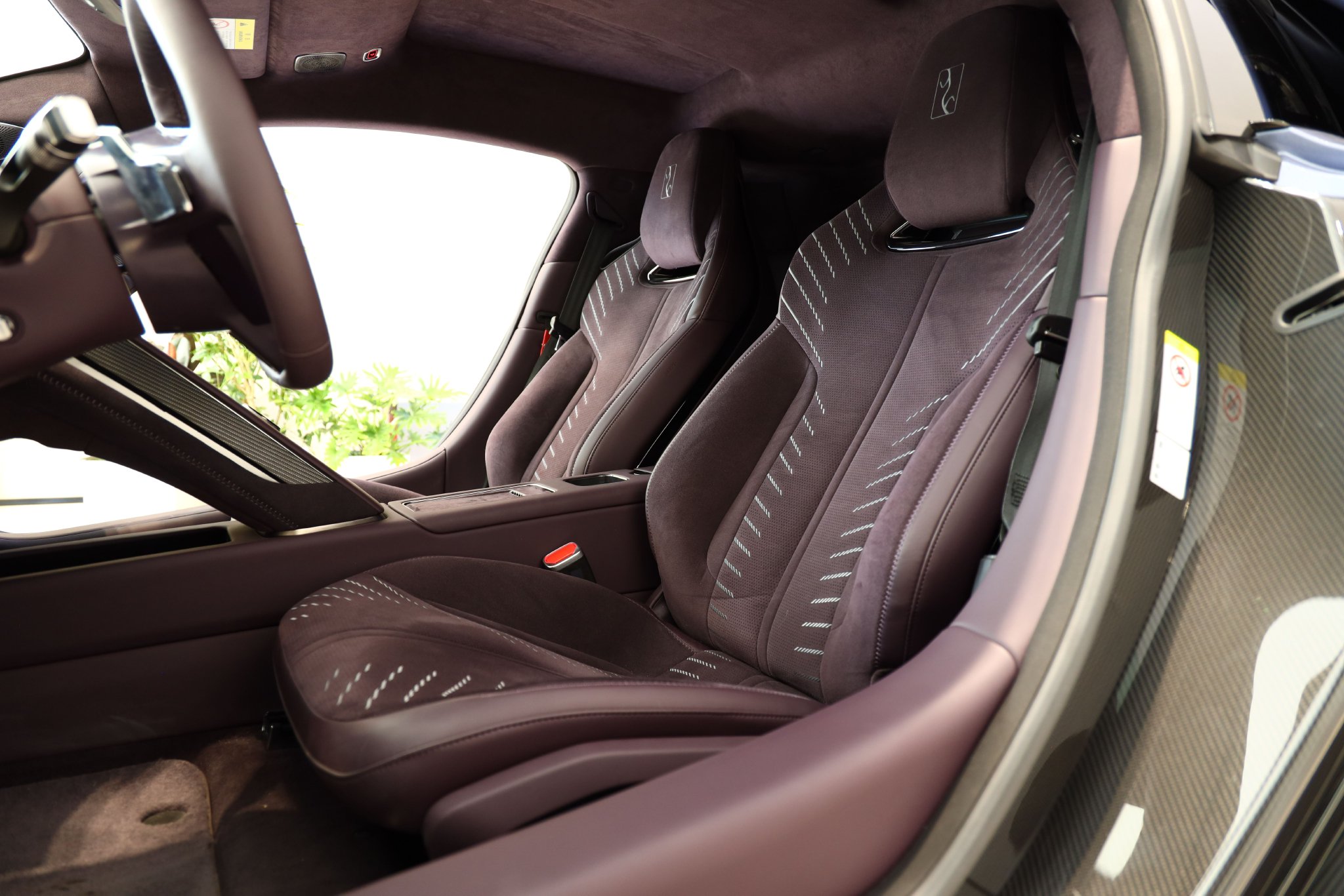 图腾般的存在 静态体验仰望U9超跑