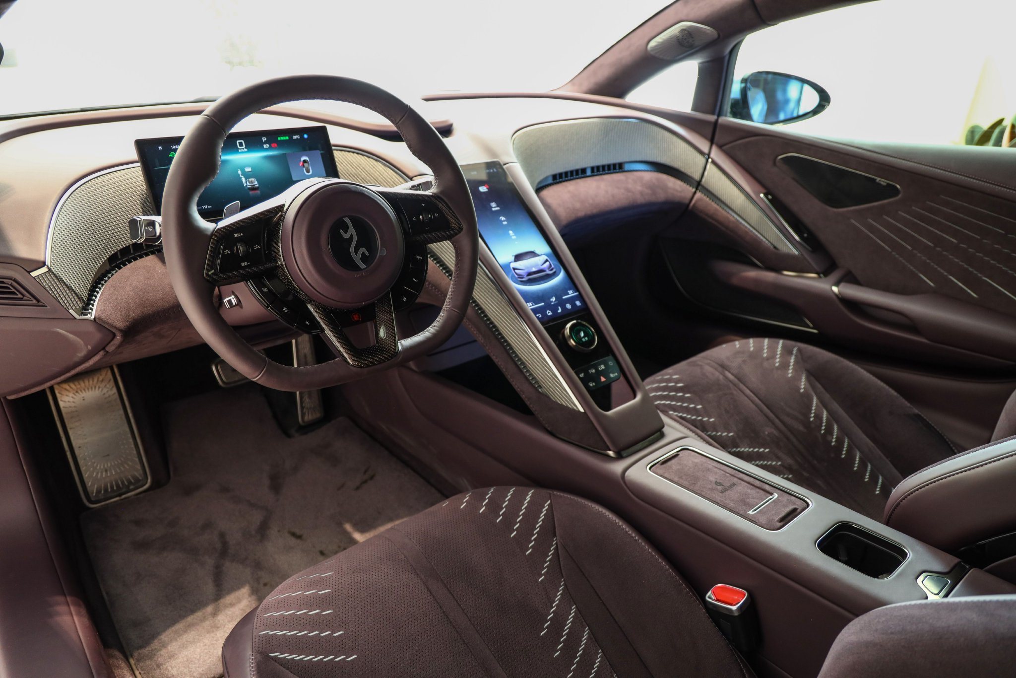 图腾般的存在 静态体验仰望U9超跑