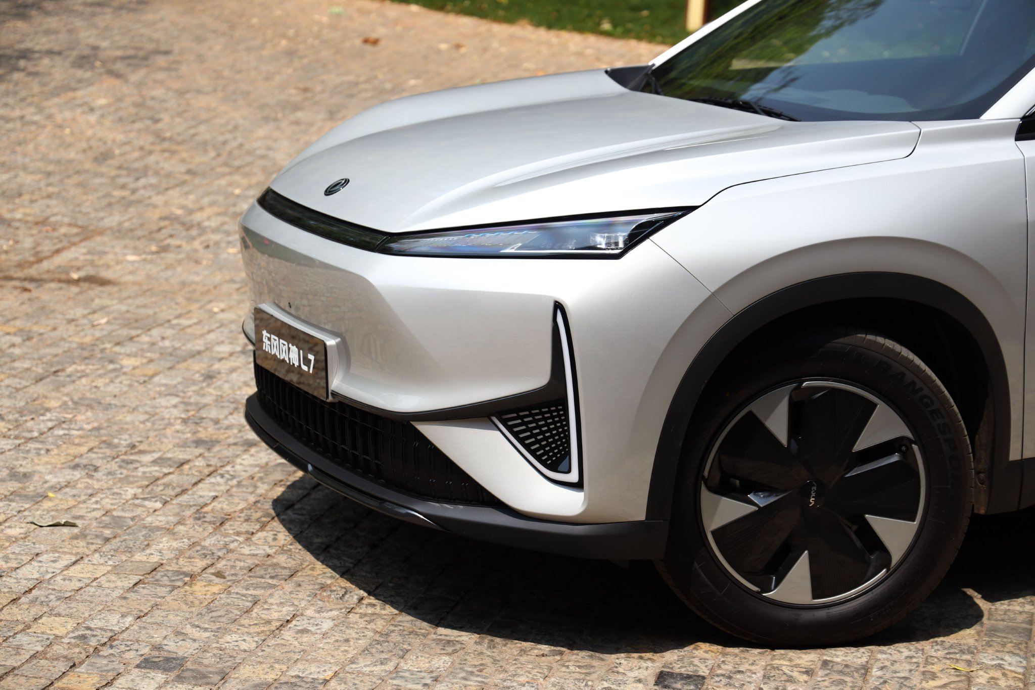 纯电续航长才叫长续航 试驾东风风神L7