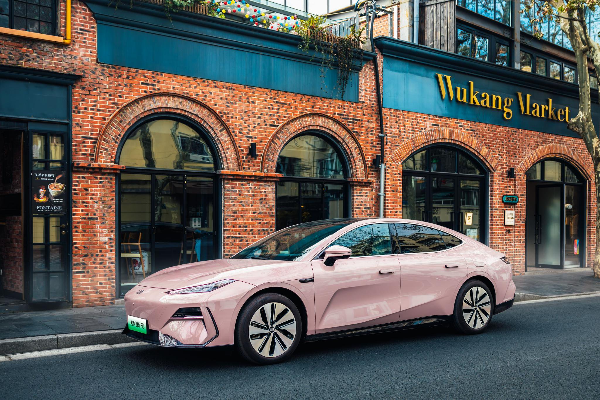 吉利汽车6月销量166085辆 同比增长超24%