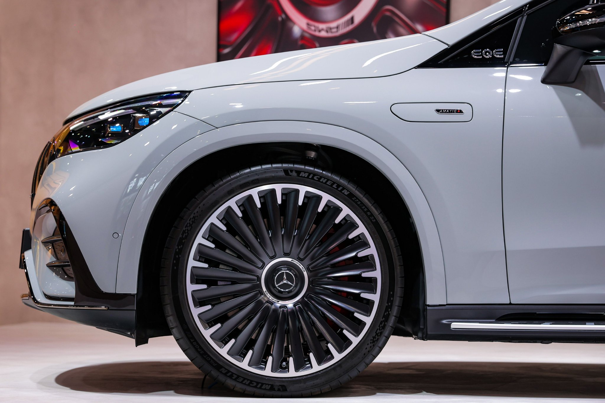 2024成都车展:梅赛德斯-AMG EQE 53 4MATIC+纯电SUV上市