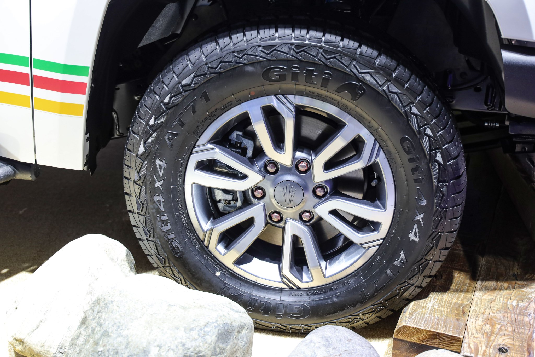 2024成都车展：江铃大道山地版上市 售价13.38万起