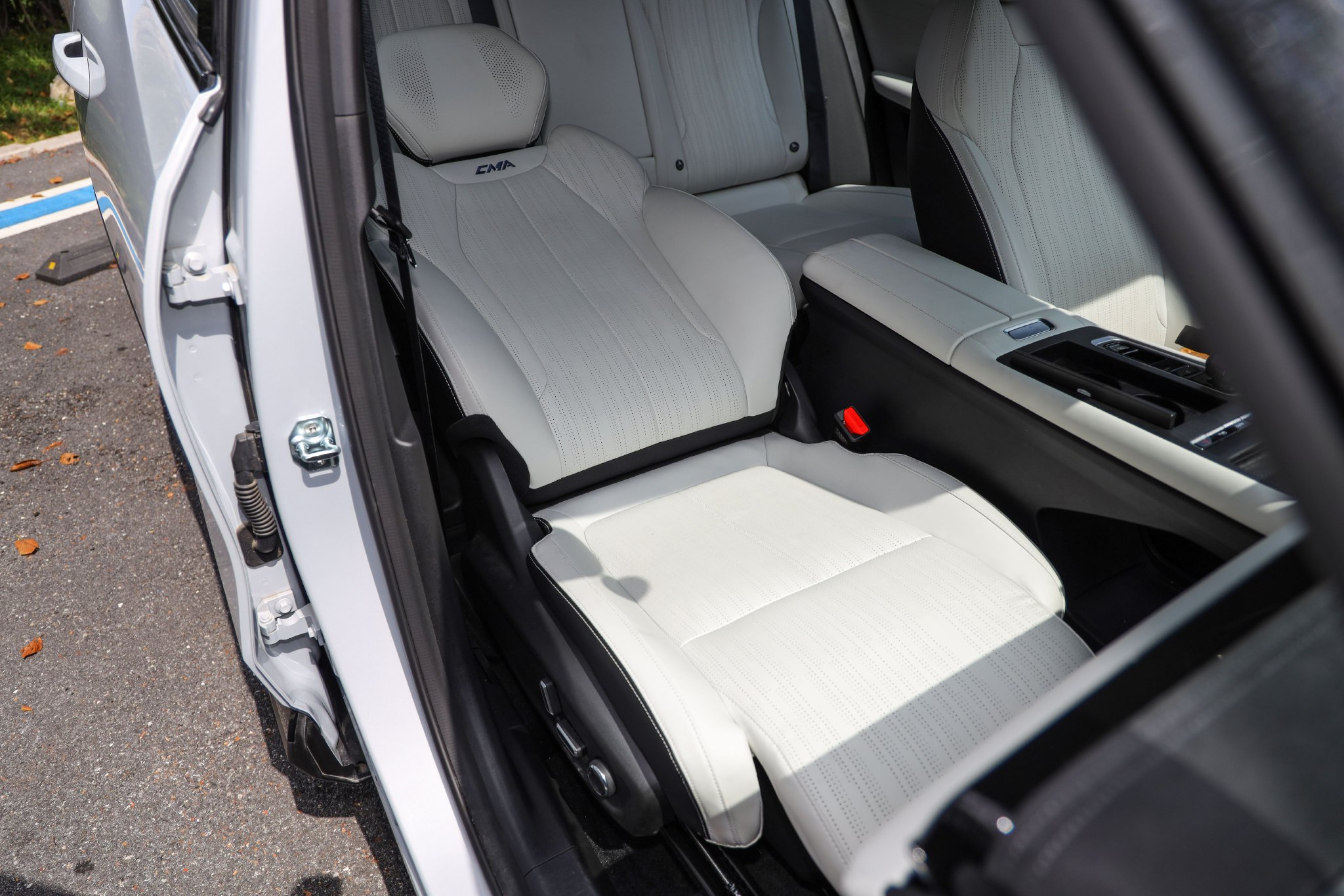 油车也能很聪明 体验吉利新博越L高阶智驾