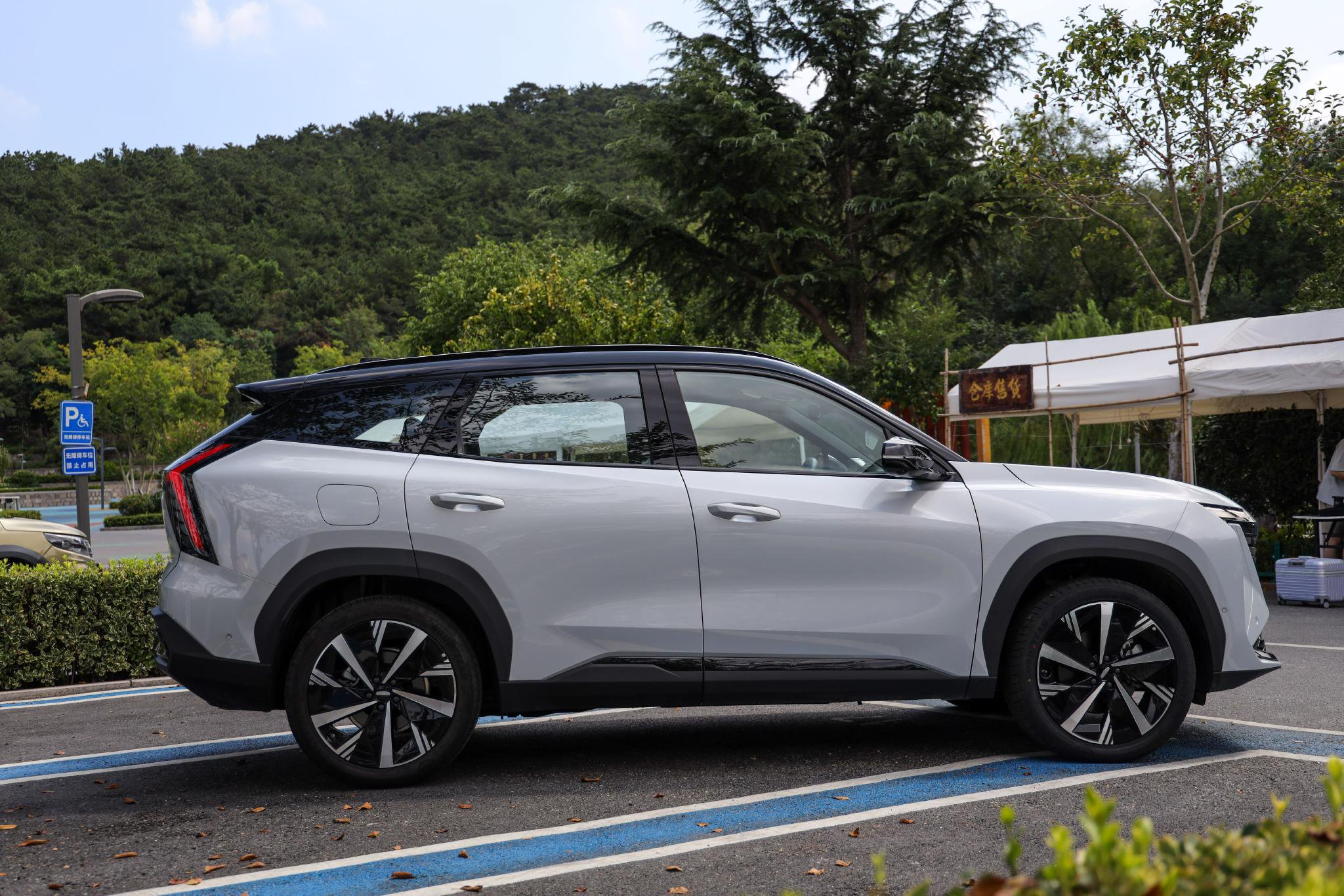 油车也能很聪明 体验吉利新博越L高阶智驾