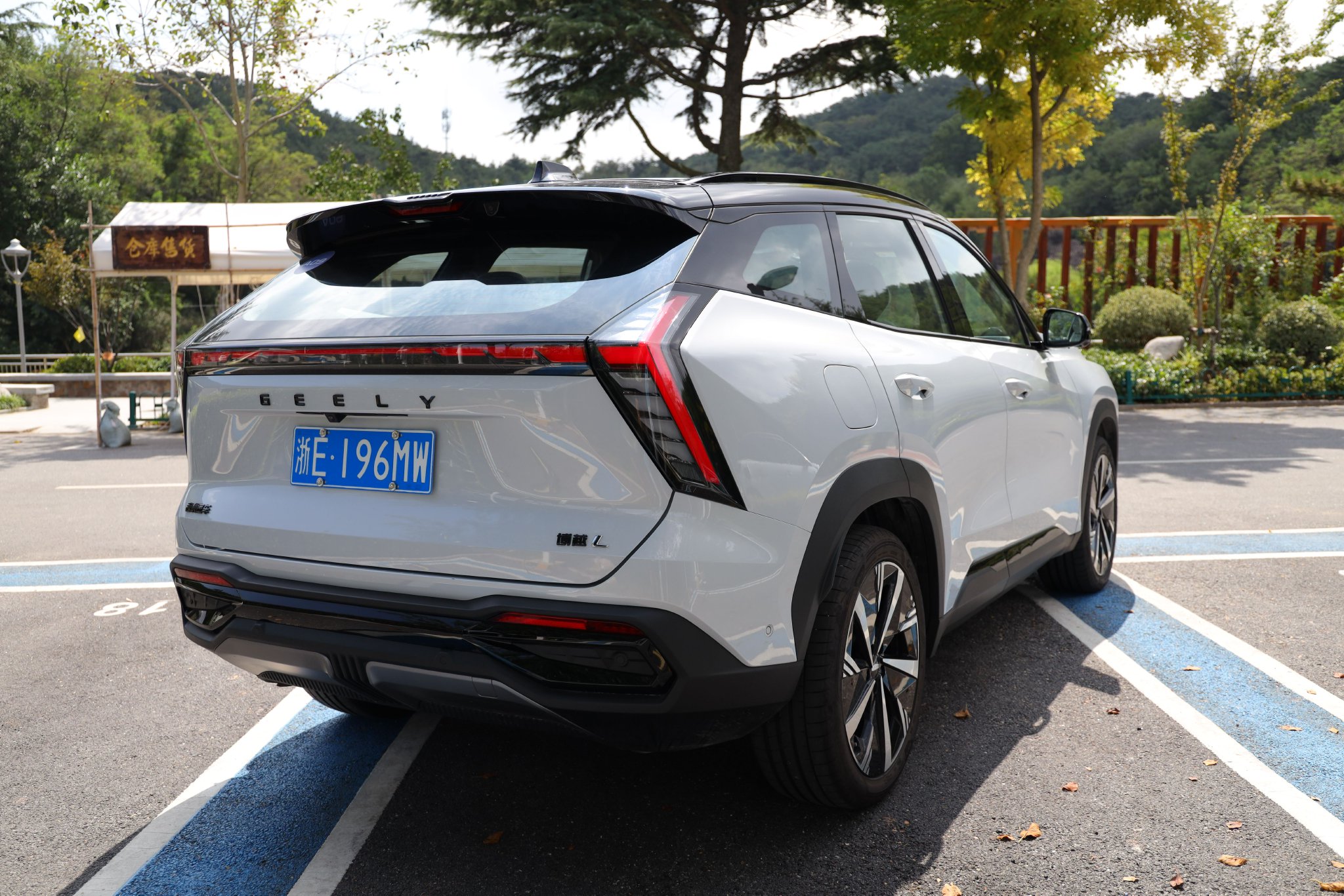 油车也能很聪明 体验吉利新博越L高阶智驾