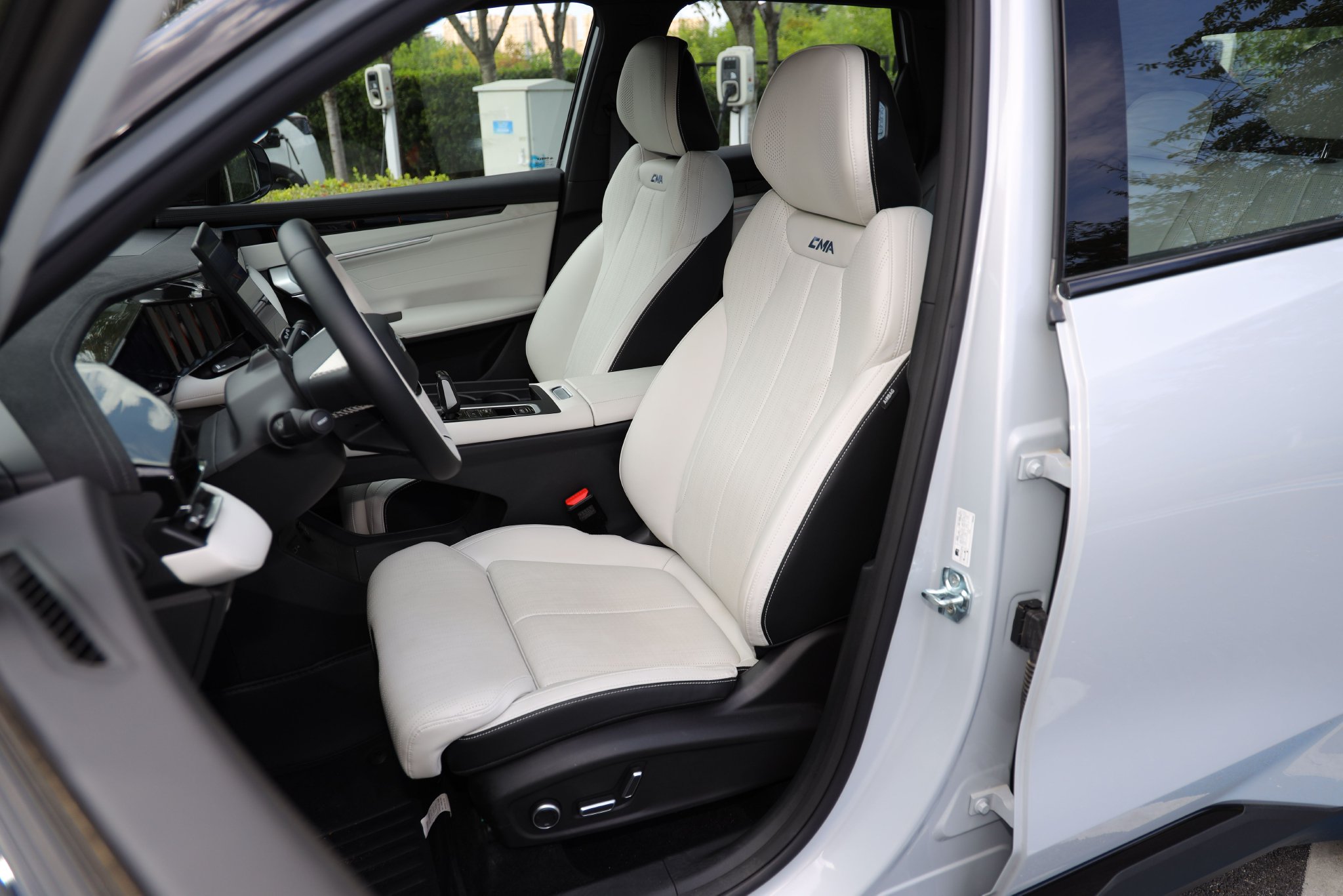 油车也能很聪明 体验吉利新博越L高阶智驾