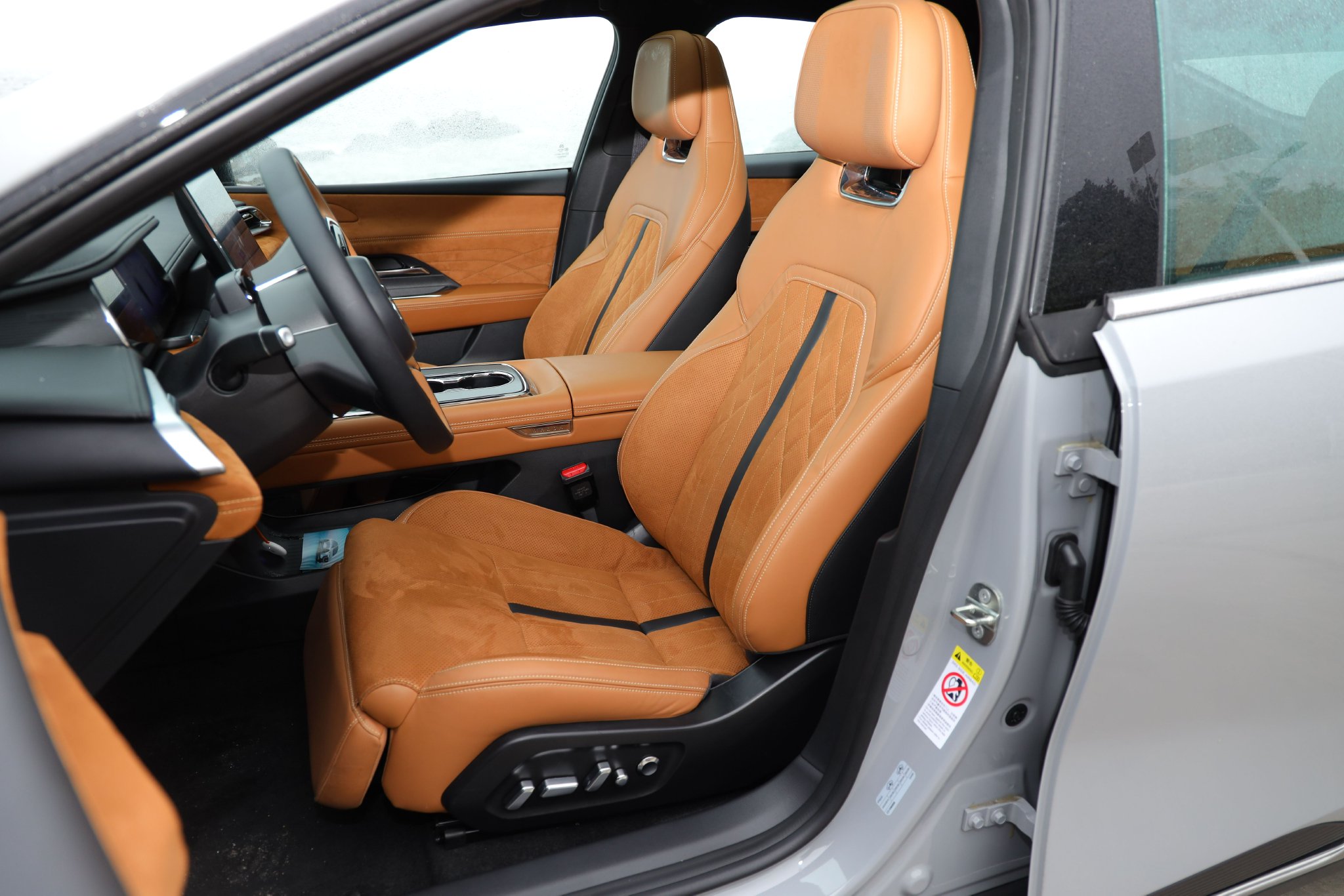 长安马自达EZ-6上市 售价13.98-17.98万元