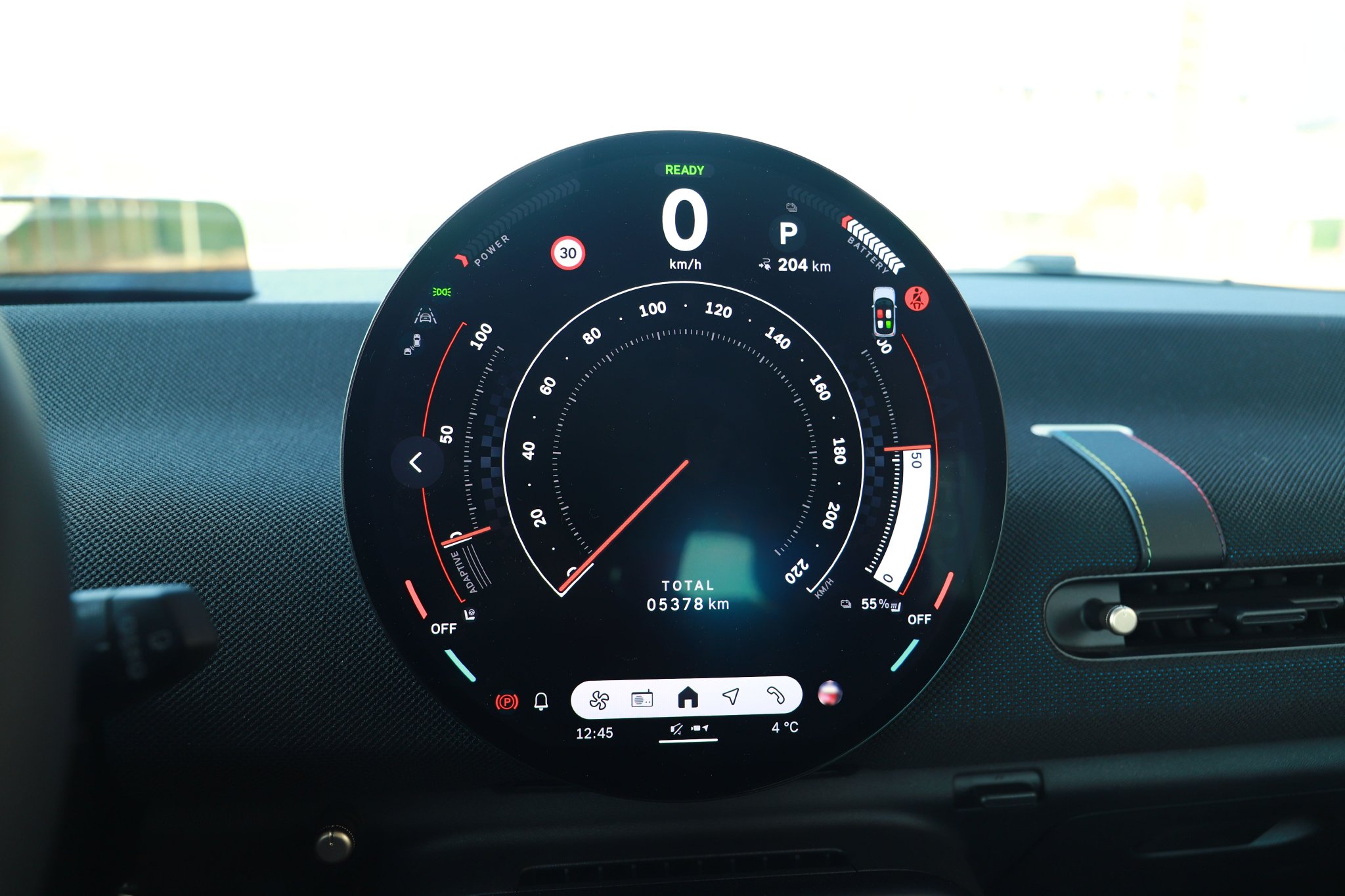 我不想长大！ 试驾纯电MINI COOPER