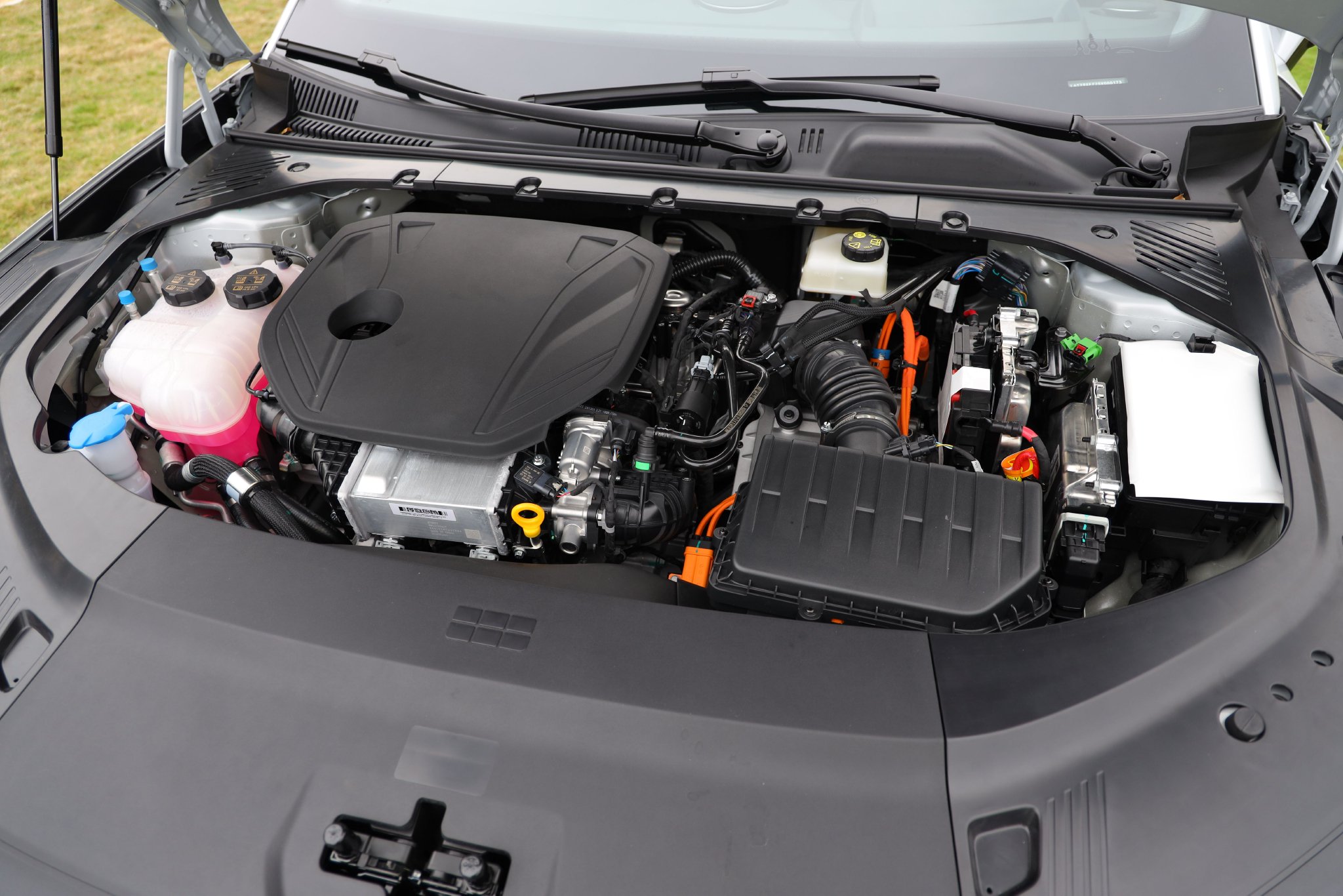 全系标配高阶智驾 静态体验吉利银河星耀8 EM