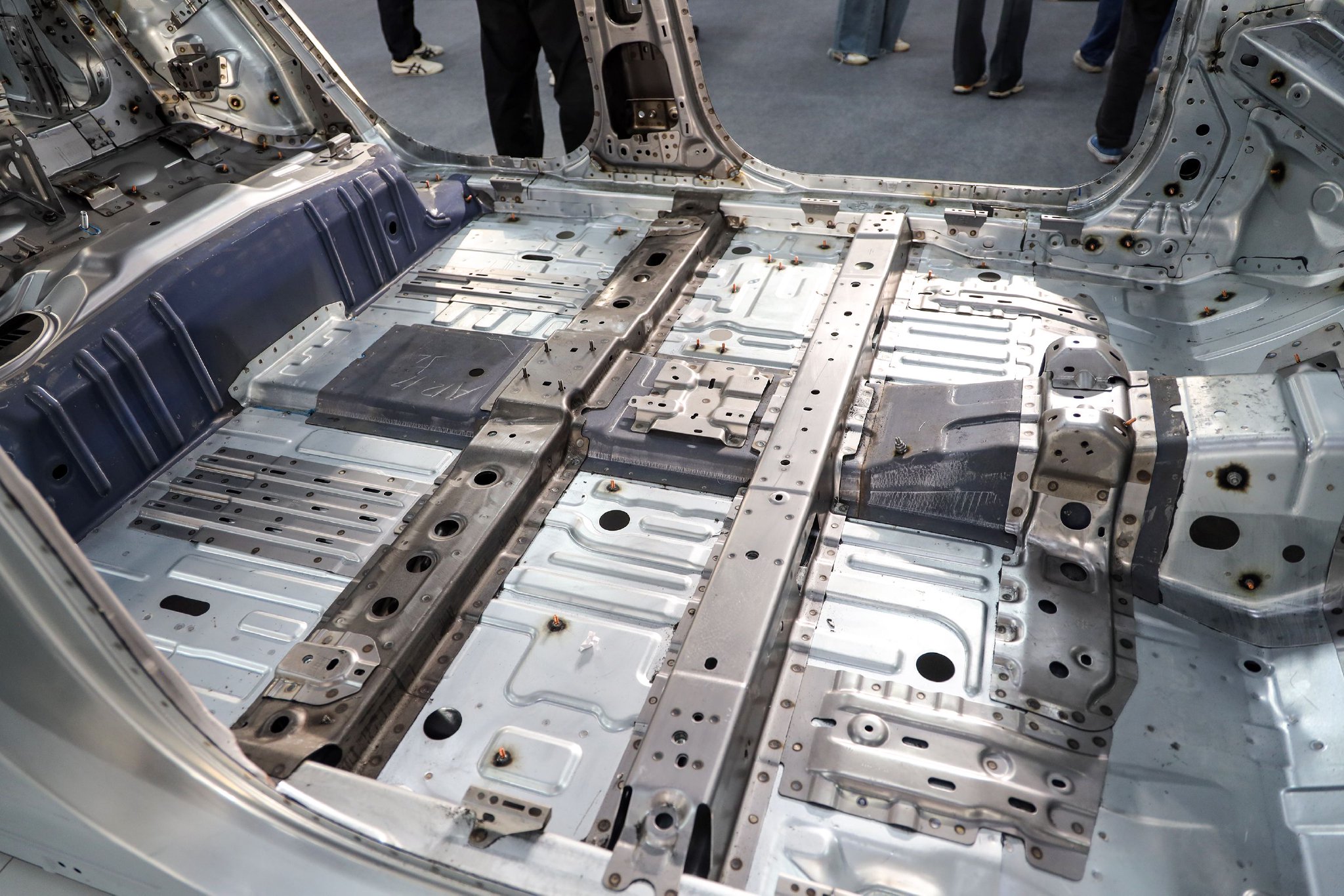 “4横4纵” 集成式框架梁