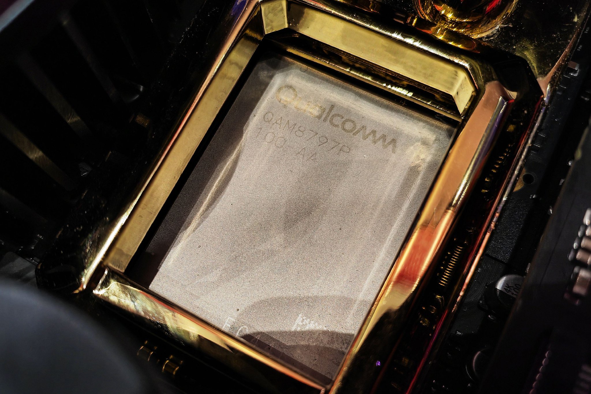 2025高通汽车技术与合作峰会：开启舱驾融合芯片新纪元