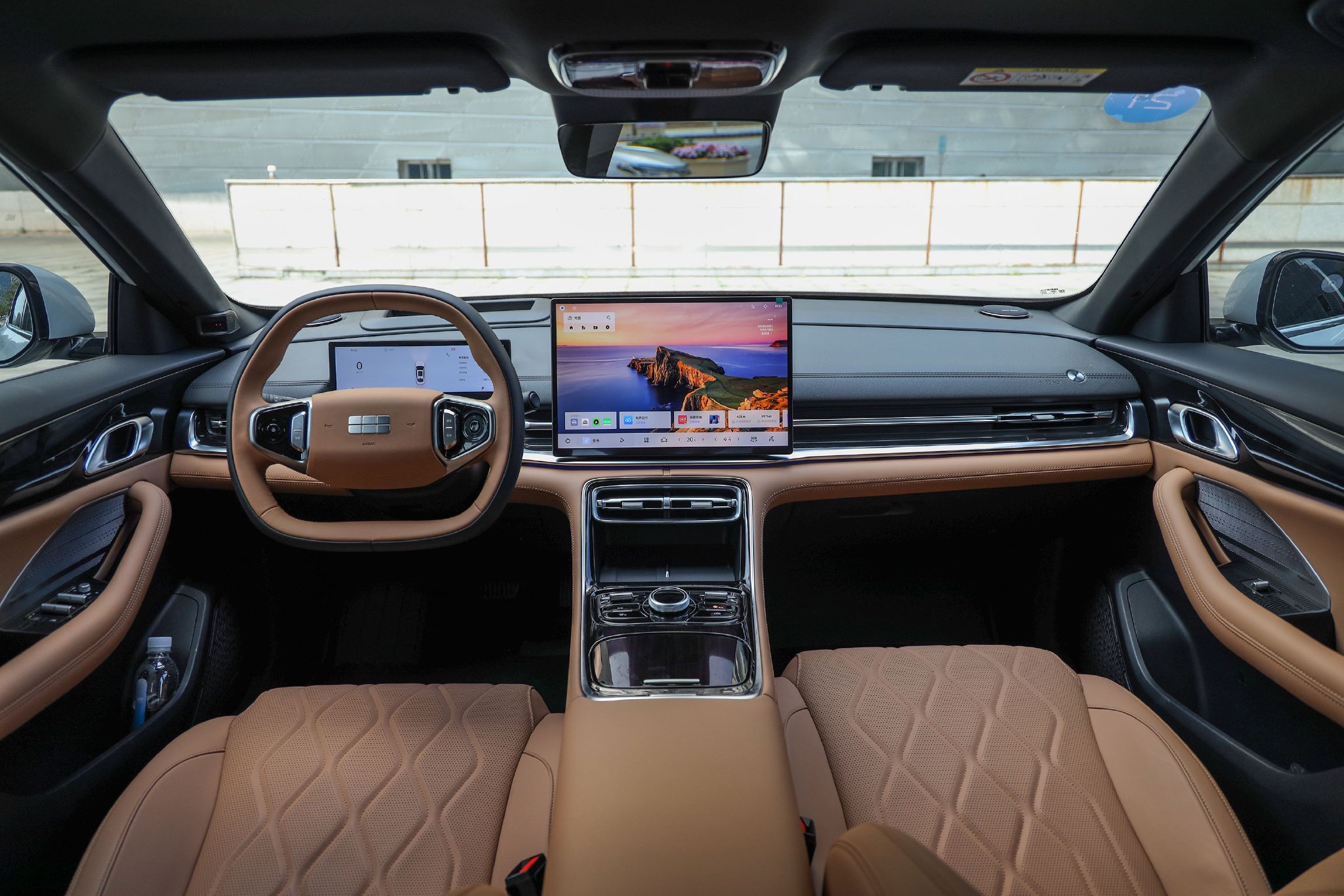 吉利银河A7上市 限时指导价8.18万元起