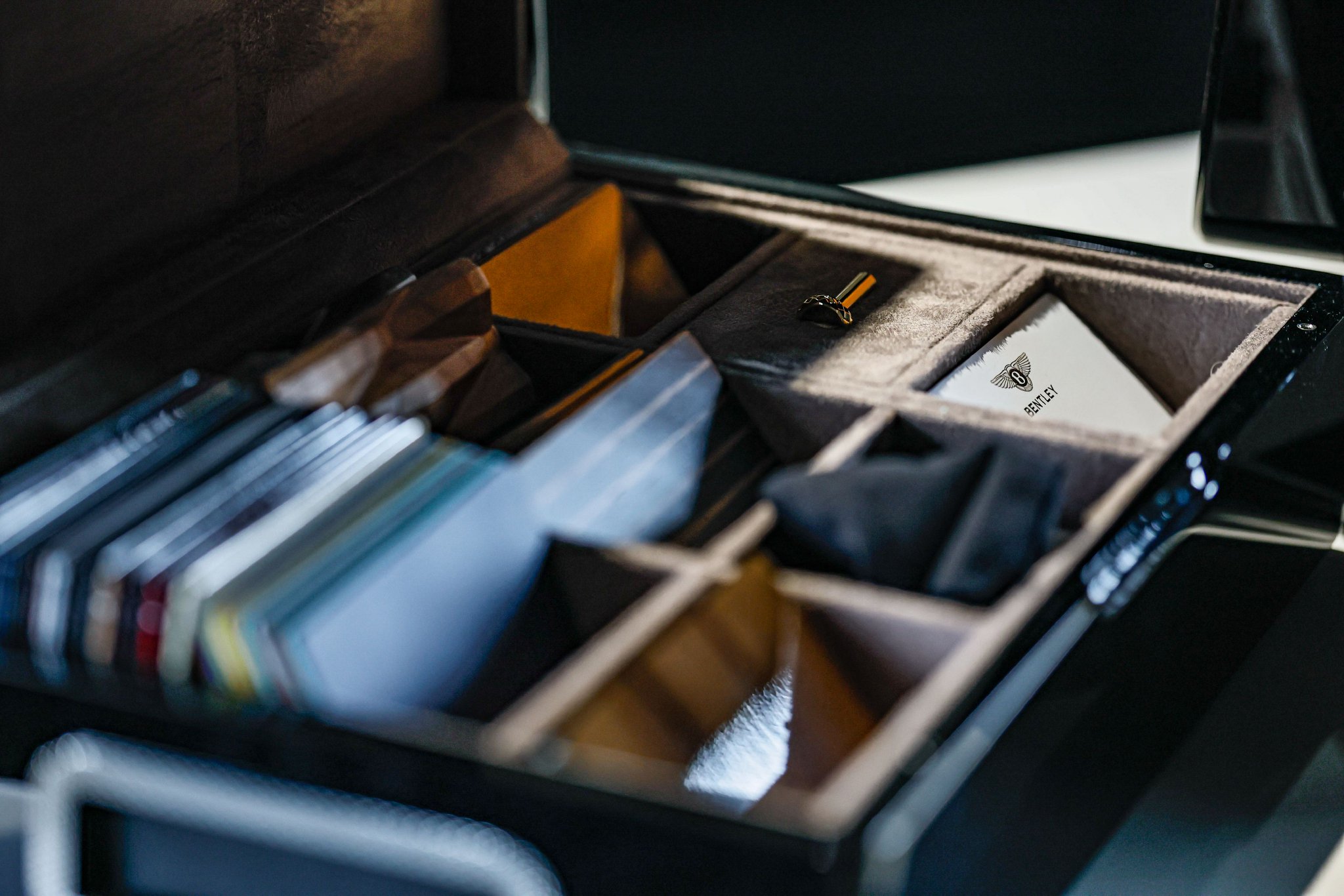 宾利MULLINER 打造独一无二的超豪华定制座驾