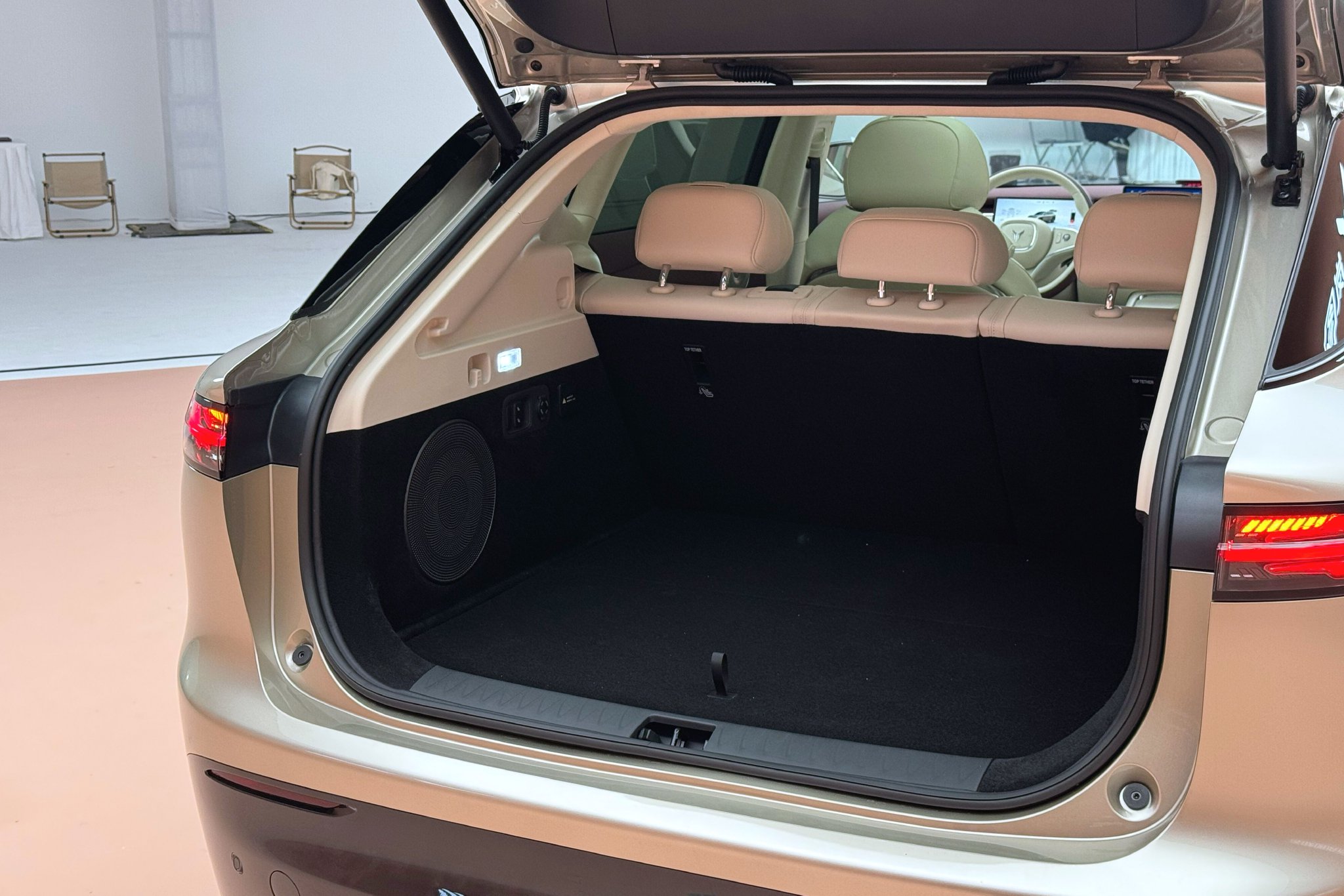 全新岚图知音正式上市 售价20.29-24.29万元