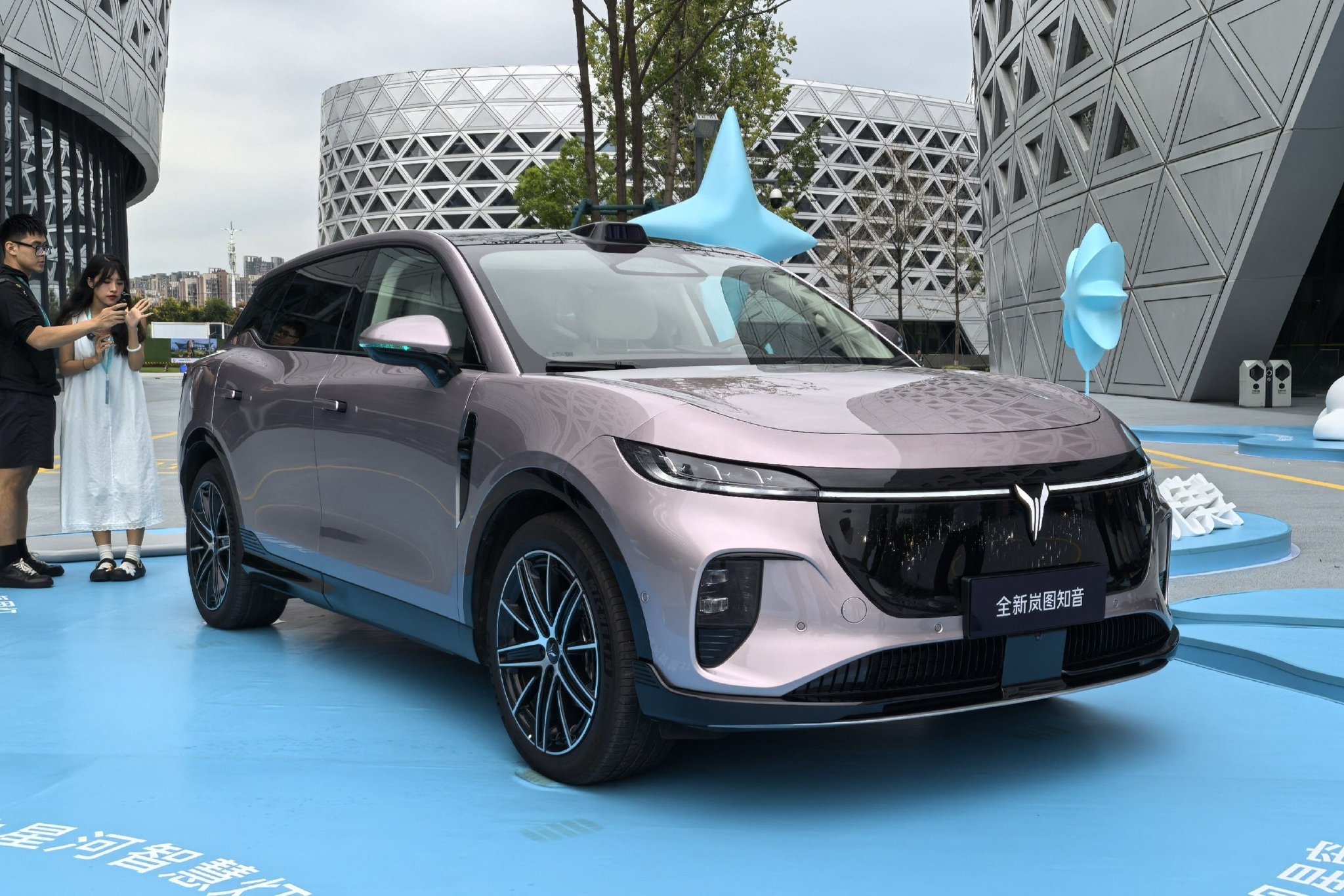 全新岚图知音正式上市 售价20.29-24.29万元