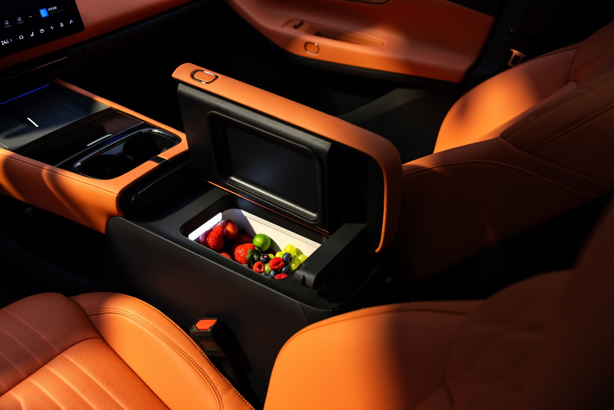 全新领克08正式上市 限时15.98-21.28万元