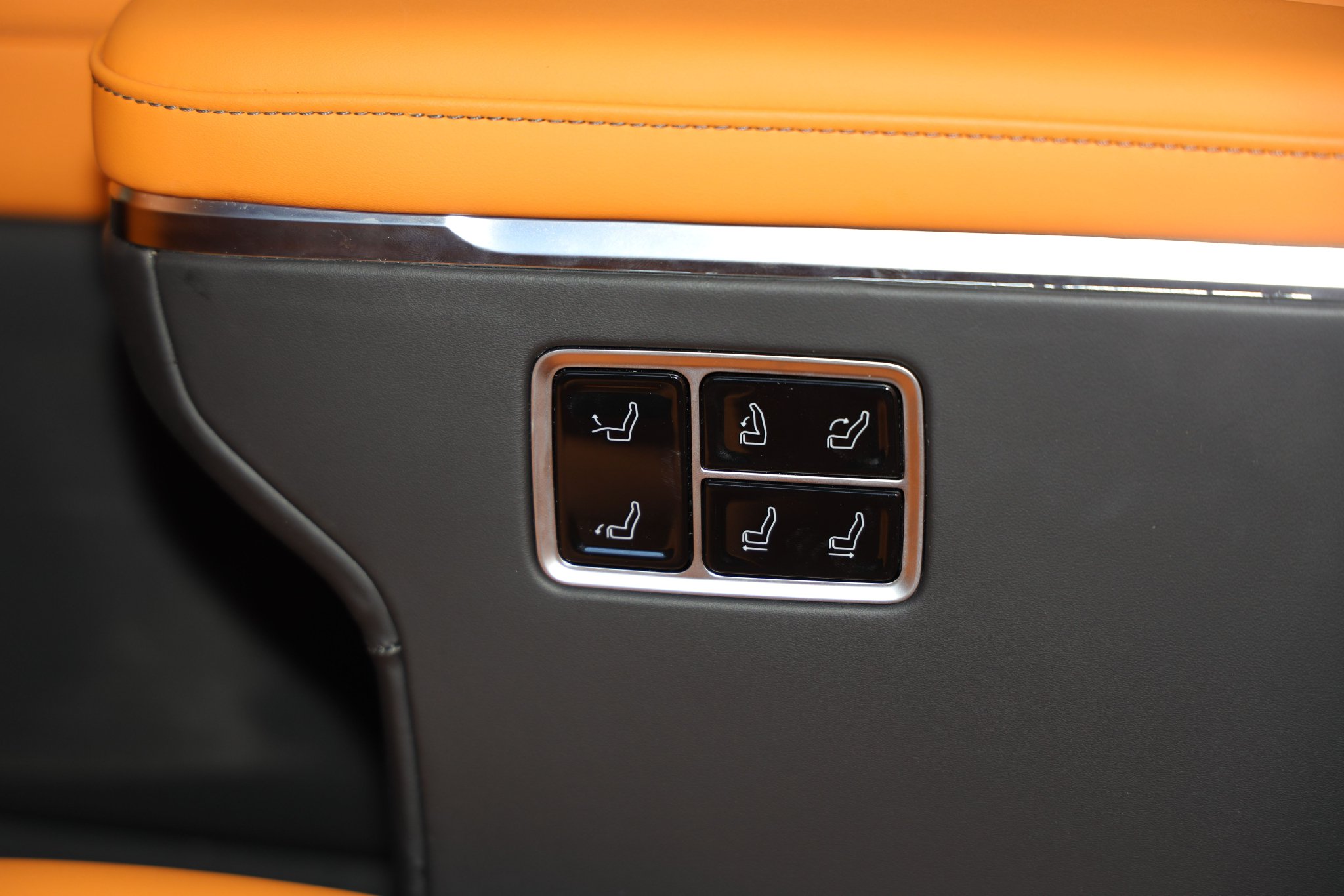 第三排座椅拥有通风/加热功能