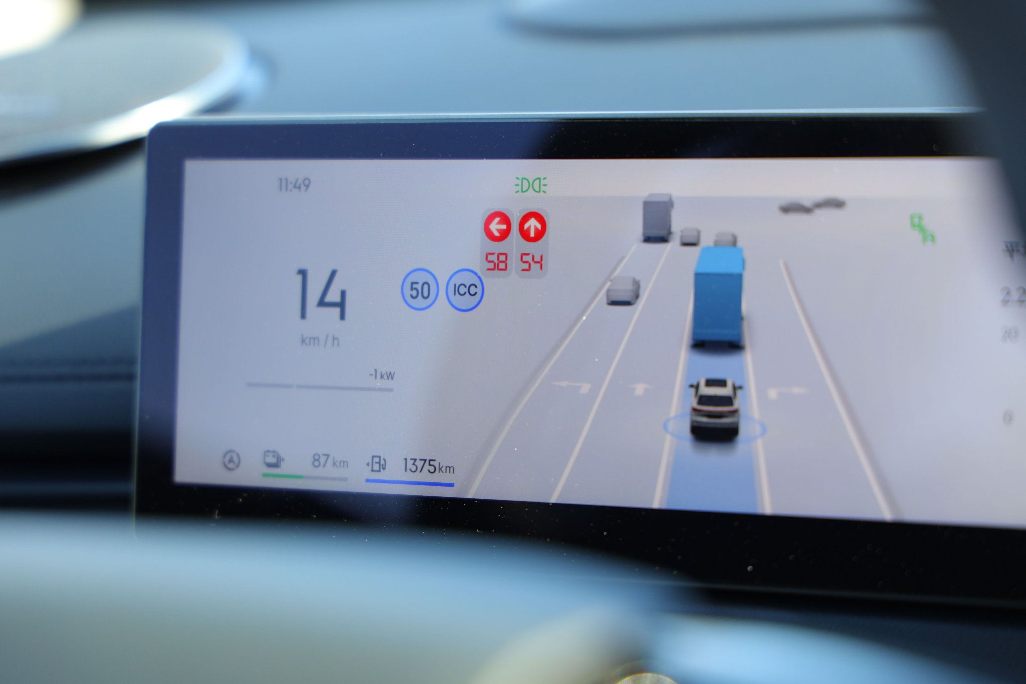 城区智能领航，支持路口自动跟车