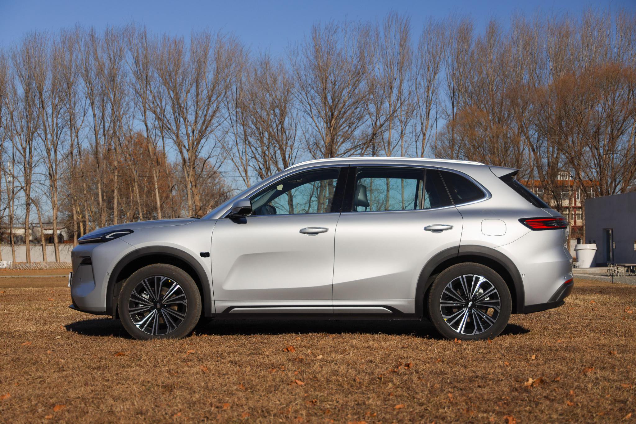 更多升级更超值 试驾2026款吉利银河星舰7 EM-i