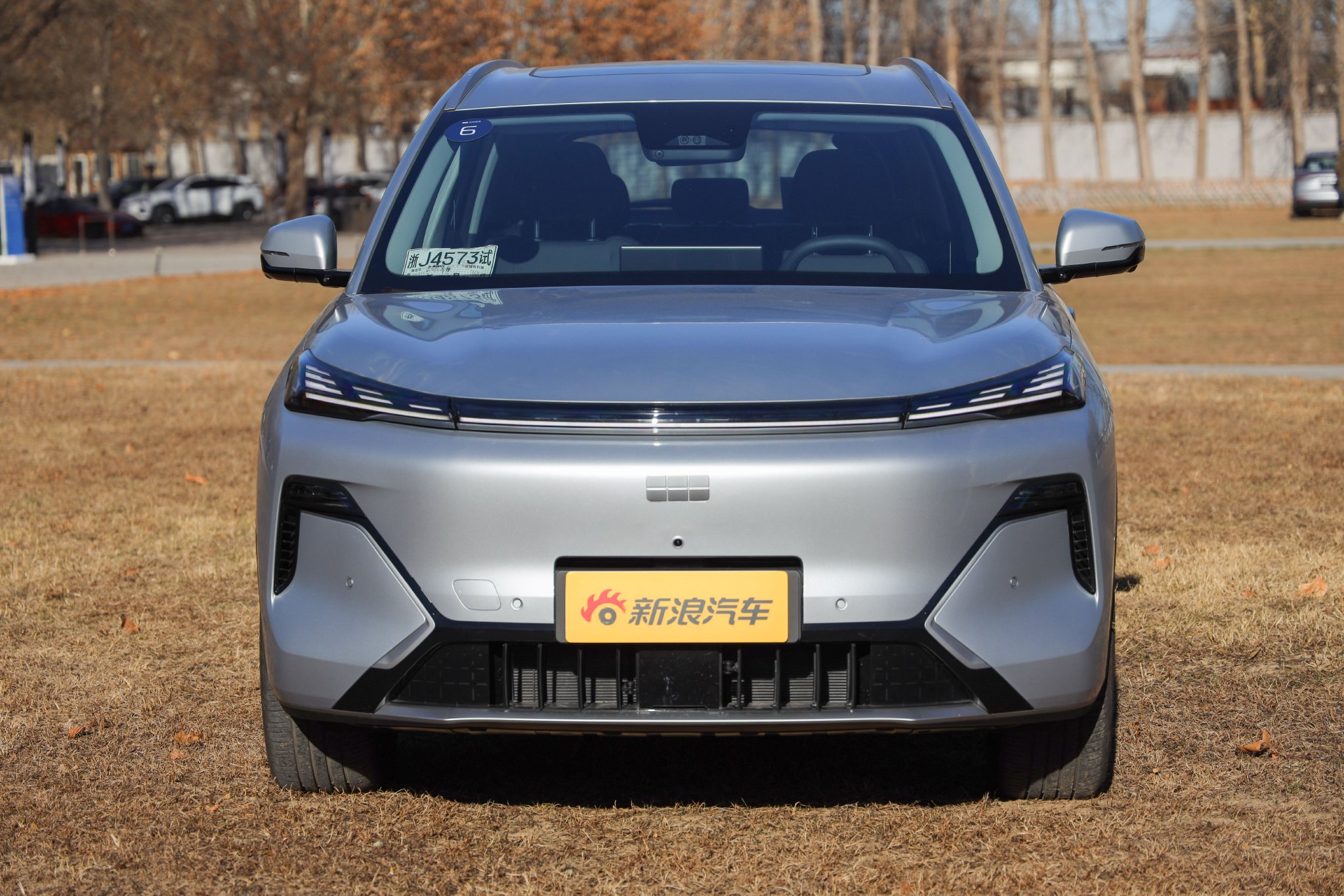 更多升级更超值 试驾2026款吉利银河星舰7 EM-i