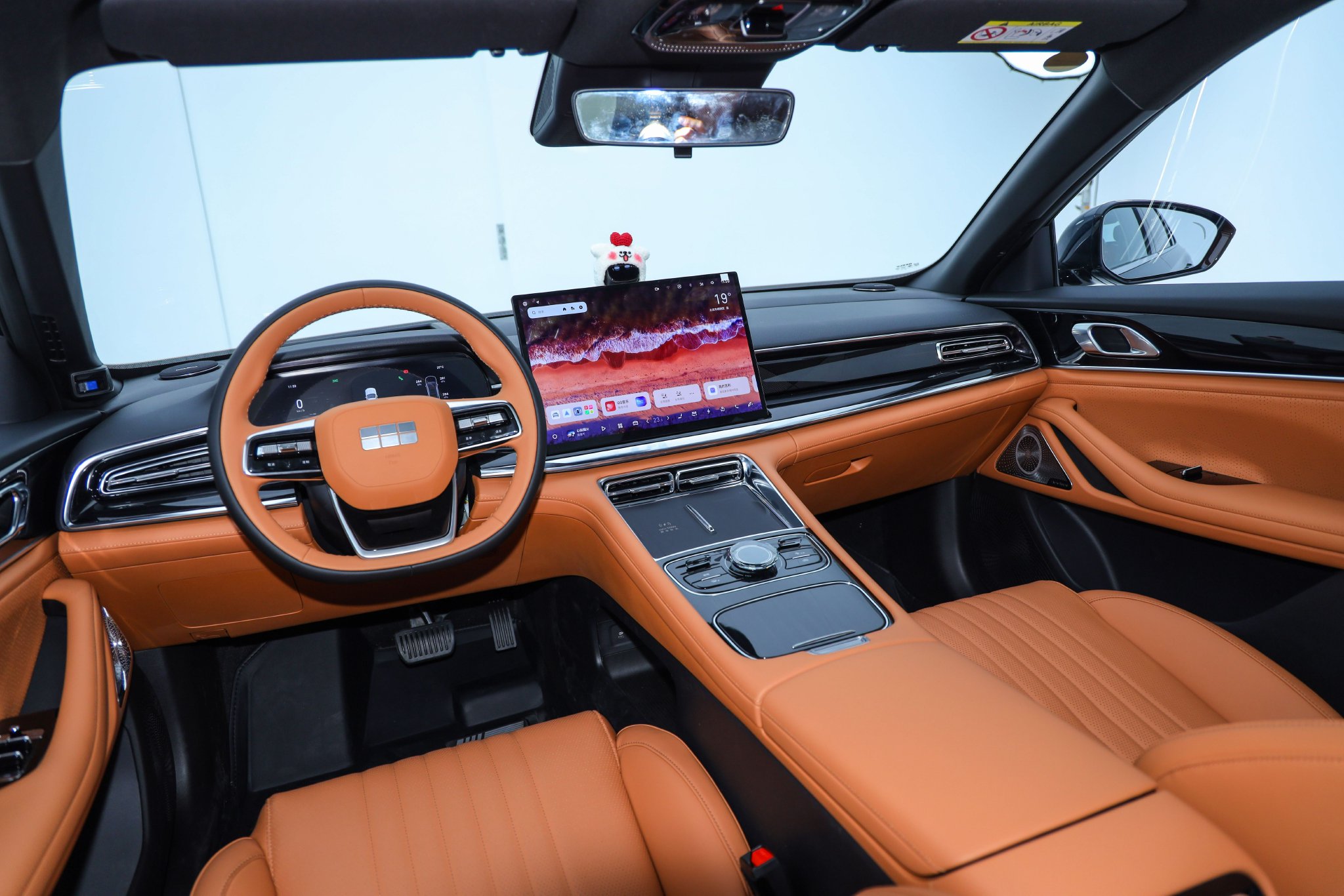 人民的7系来了 静态体验吉利银河星耀7