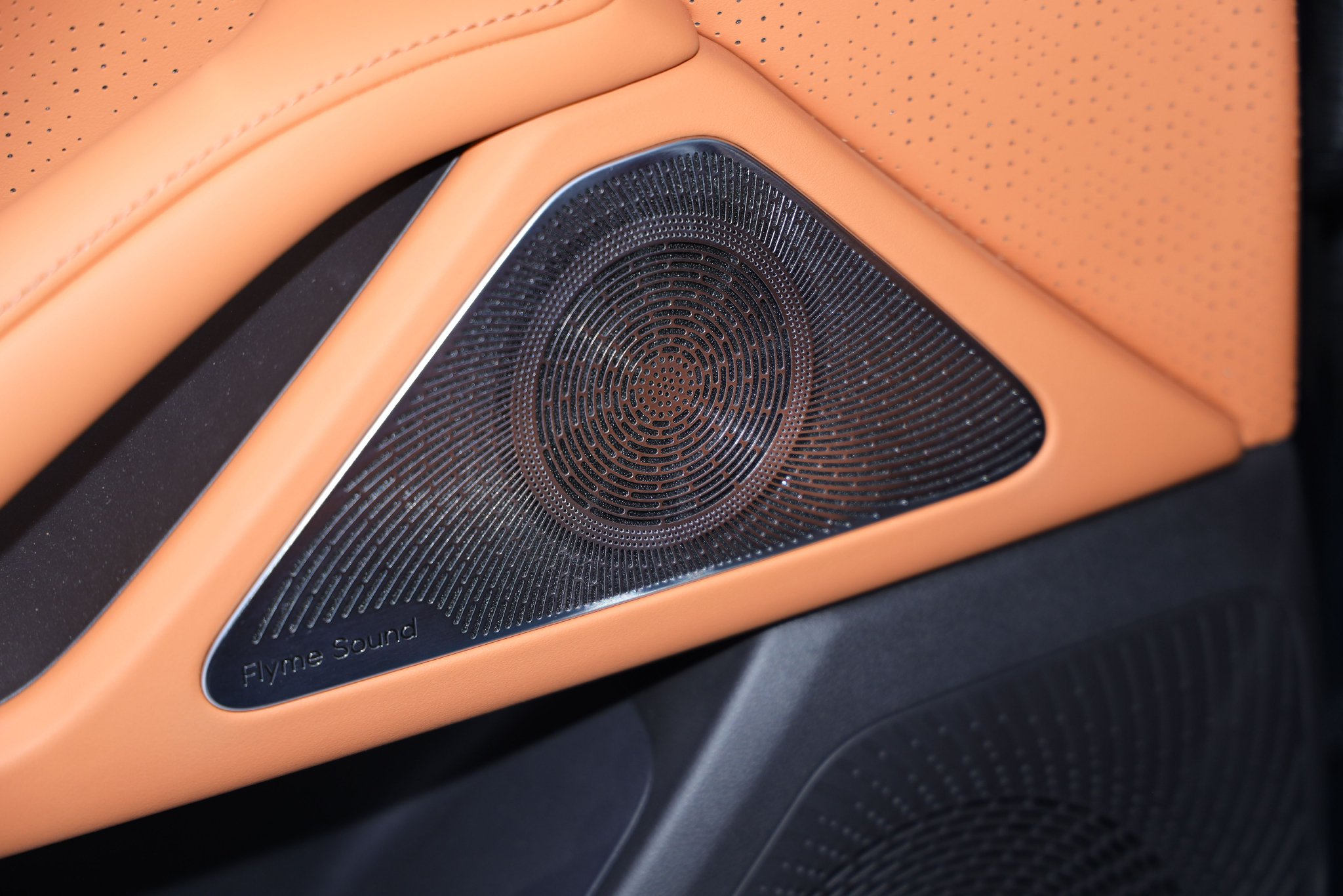 人民的7系来了 静态体验吉利银河星耀7