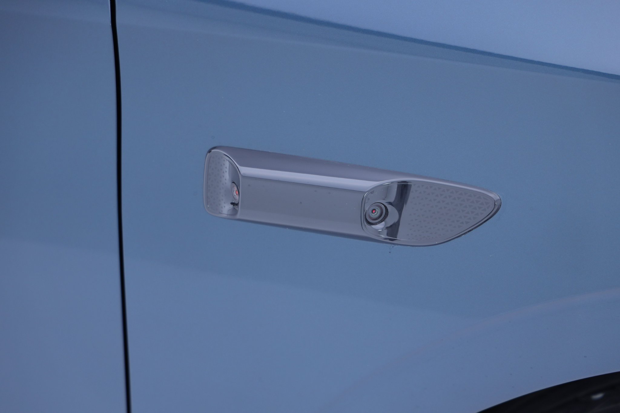 人民的7系来了 静态体验吉利银河星耀7