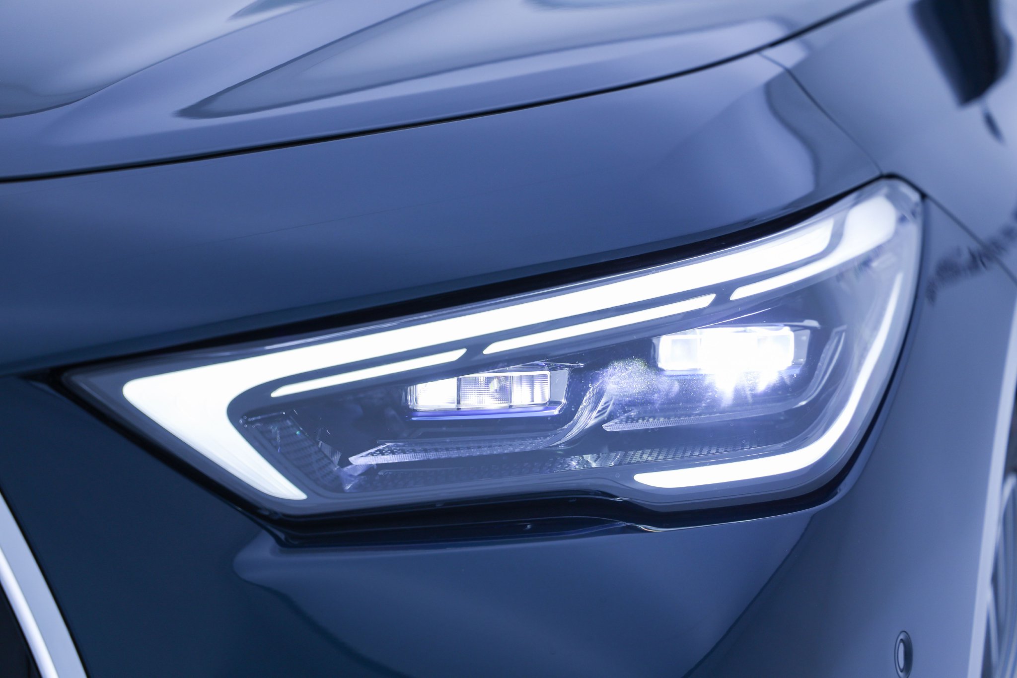 人民的7系来了 静态体验吉利银河星耀7