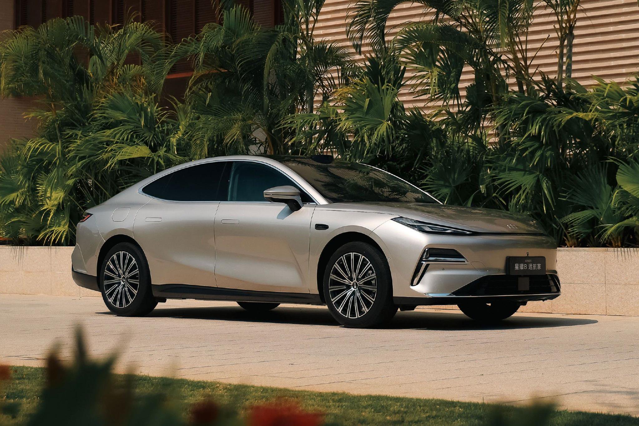 吉利银河星耀8远航家 限时售12.58万起