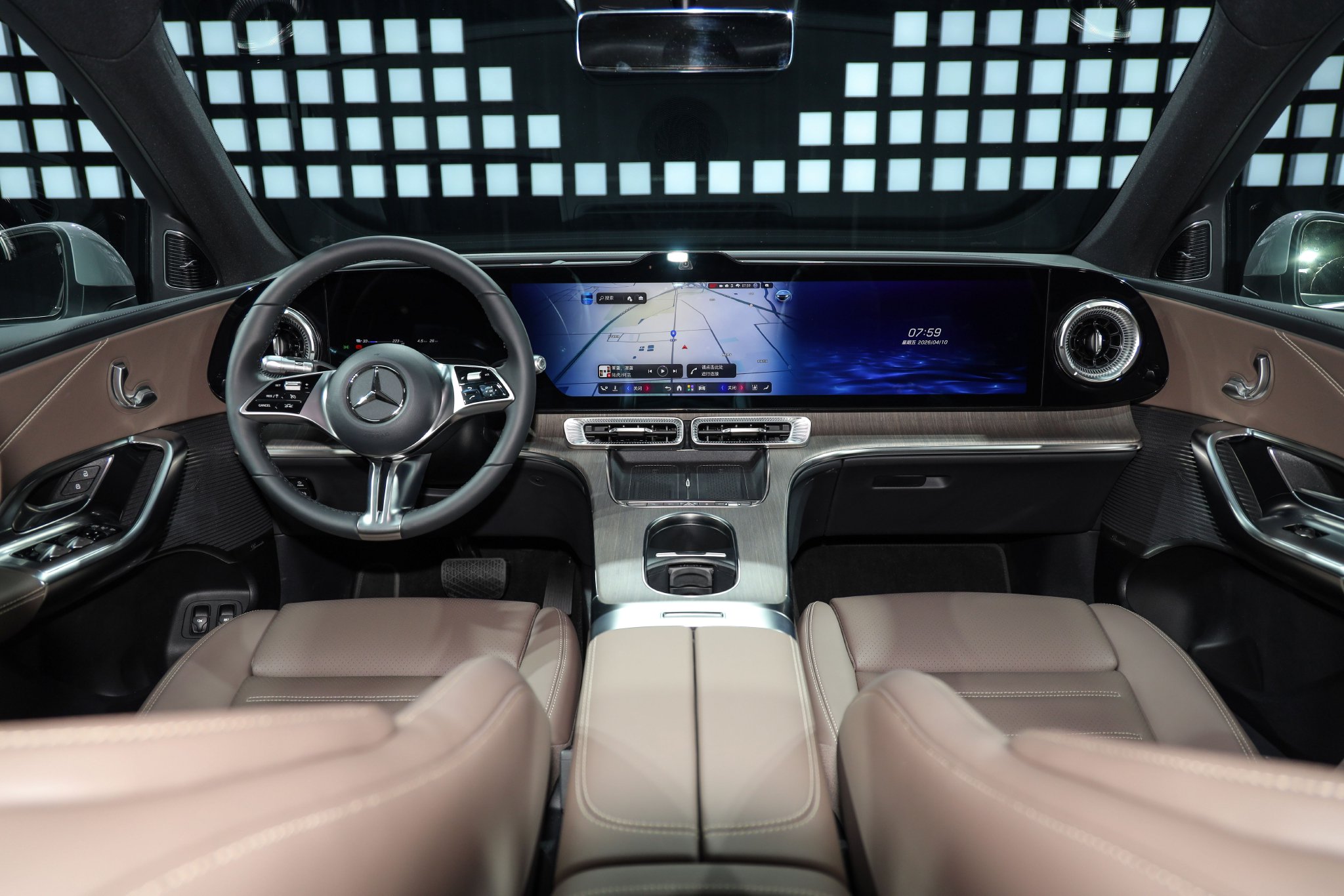 史上最大GLC 静态体验全新梅赛德斯-奔驰纯电GLC SUV